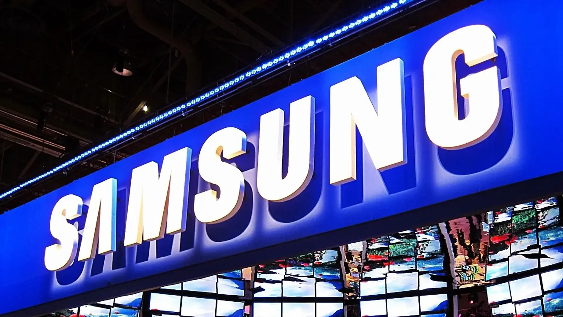سامسونگ در MWC 2017 از هدست Gear VR همراه یک کنترلر و 3 تبلت رونمایی می کند.