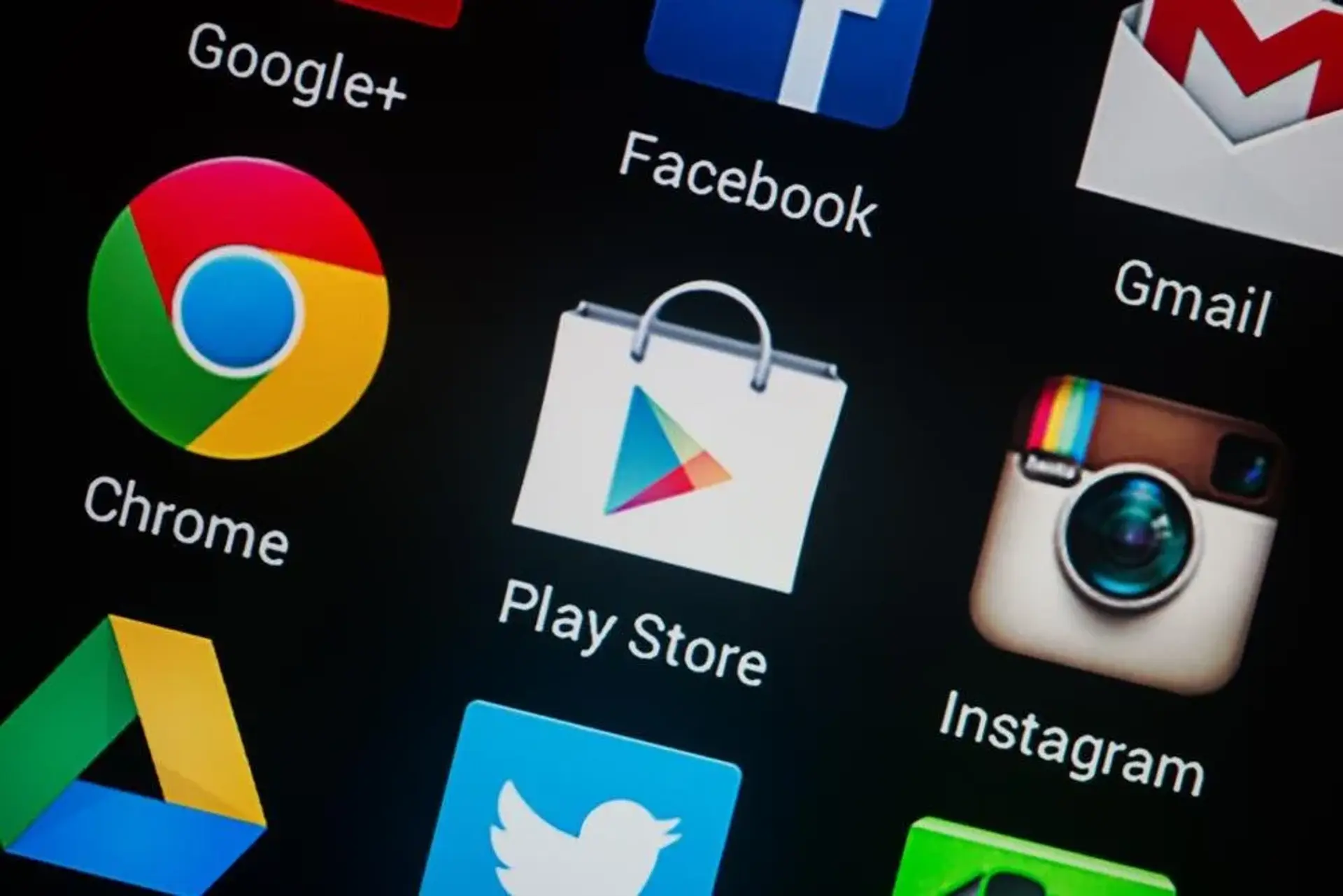 گوگل در آخرین بروزرسانی Play Store بخش «برنامه های رایگان هفته» را اضافه کرد