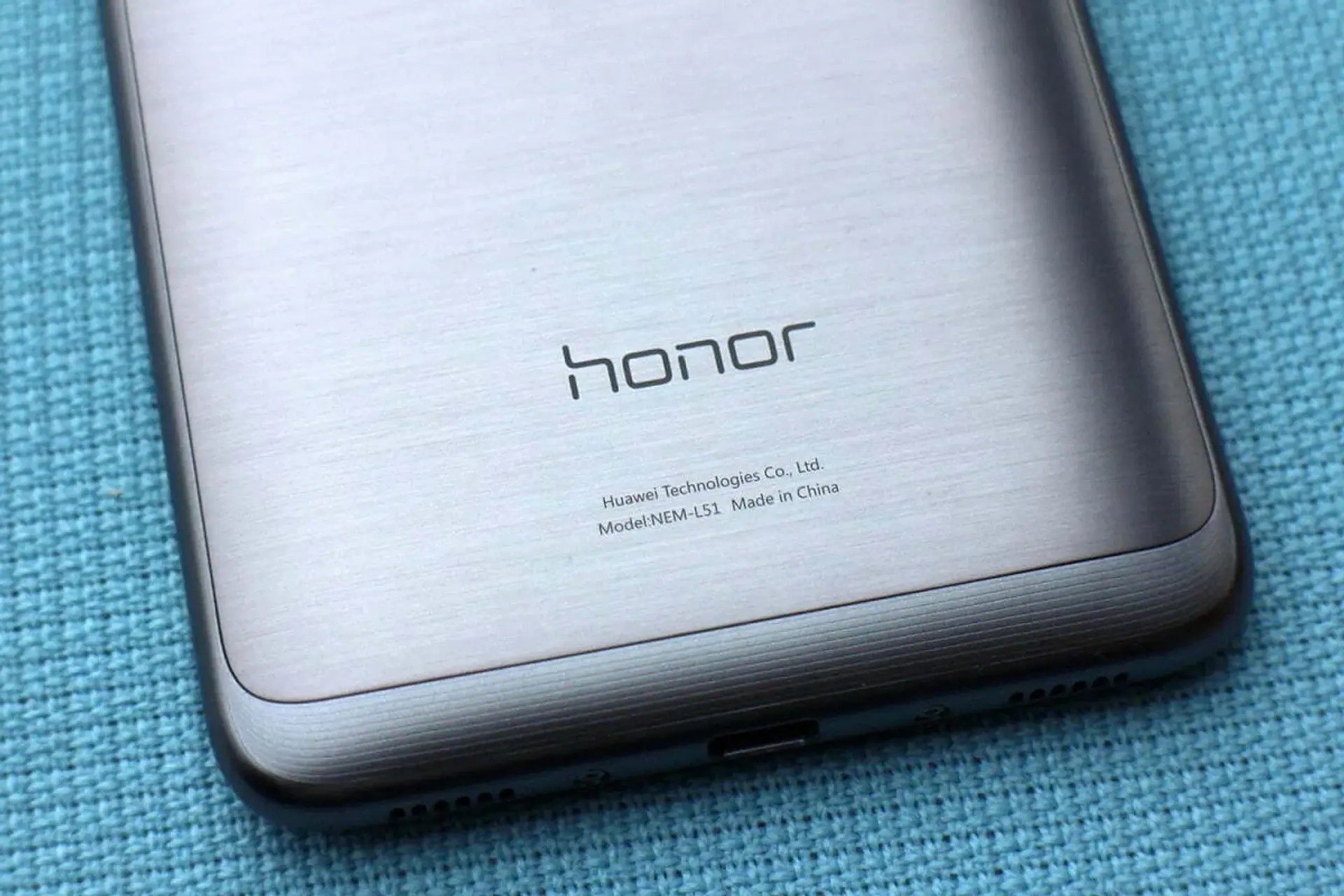 HONOR 6A شبیه به آیفون با قیمت مناسب