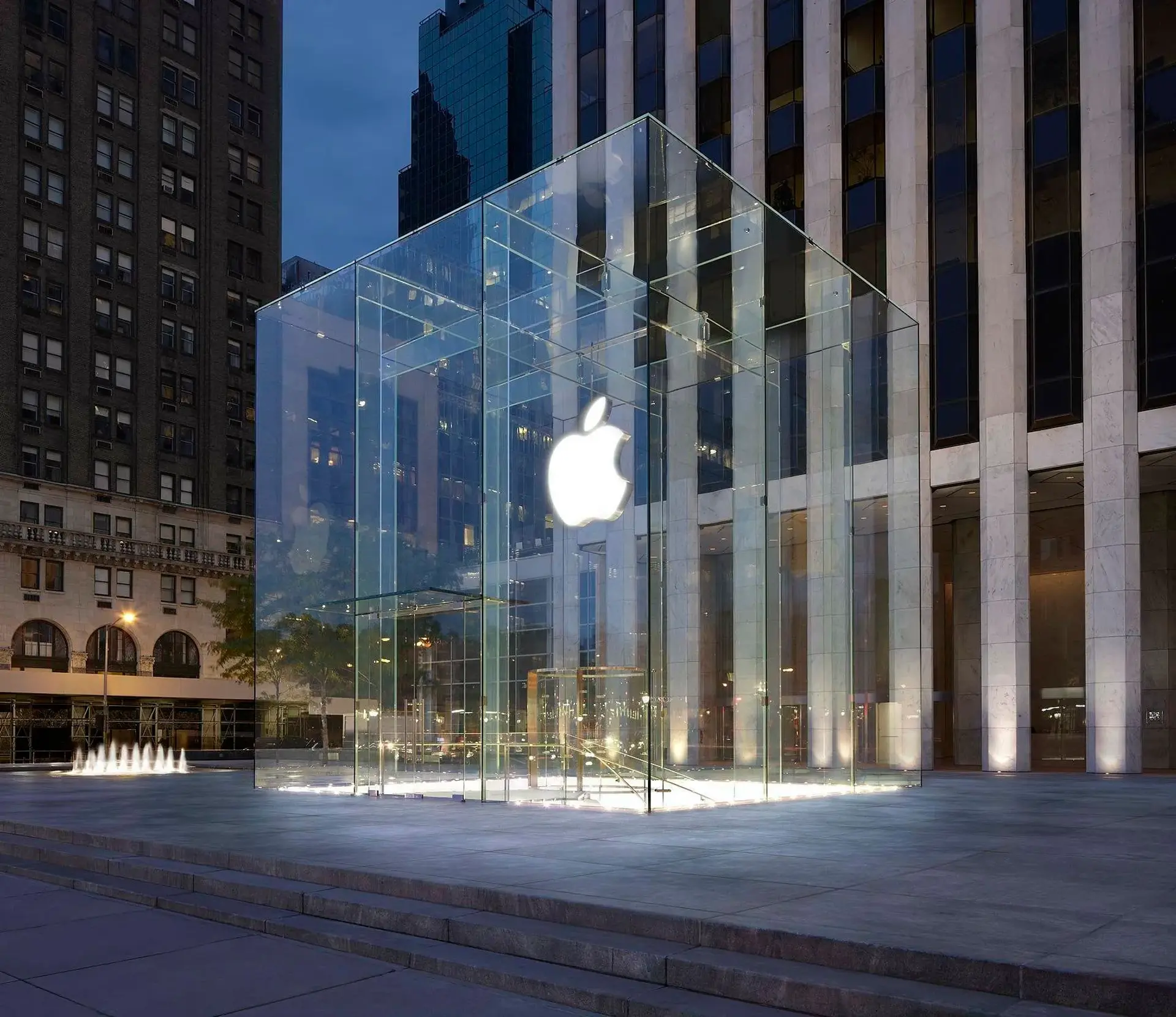 زندگی با iPhone راحت‌تر است. توصیه اپل به کاربران اندروید