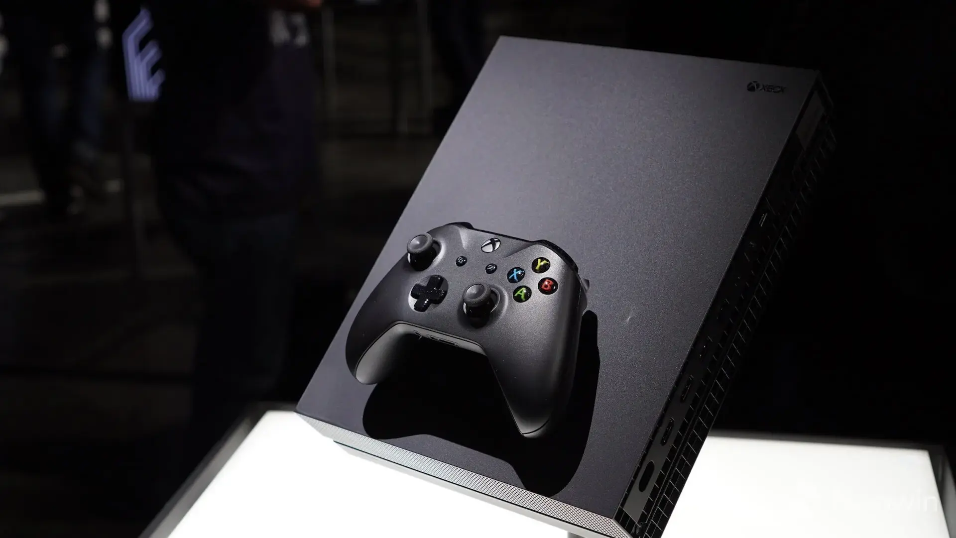 مایکروسافت به دنبال کسب درآمد از فروش کنسول Xbox One X نیست