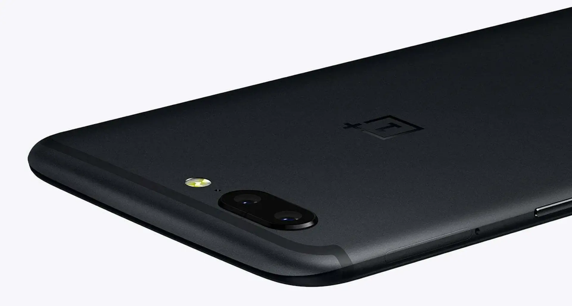 صفحه نمایش لغزش دار OnePlus 5 دلیل  تاثیر پیمایش ژله ای است