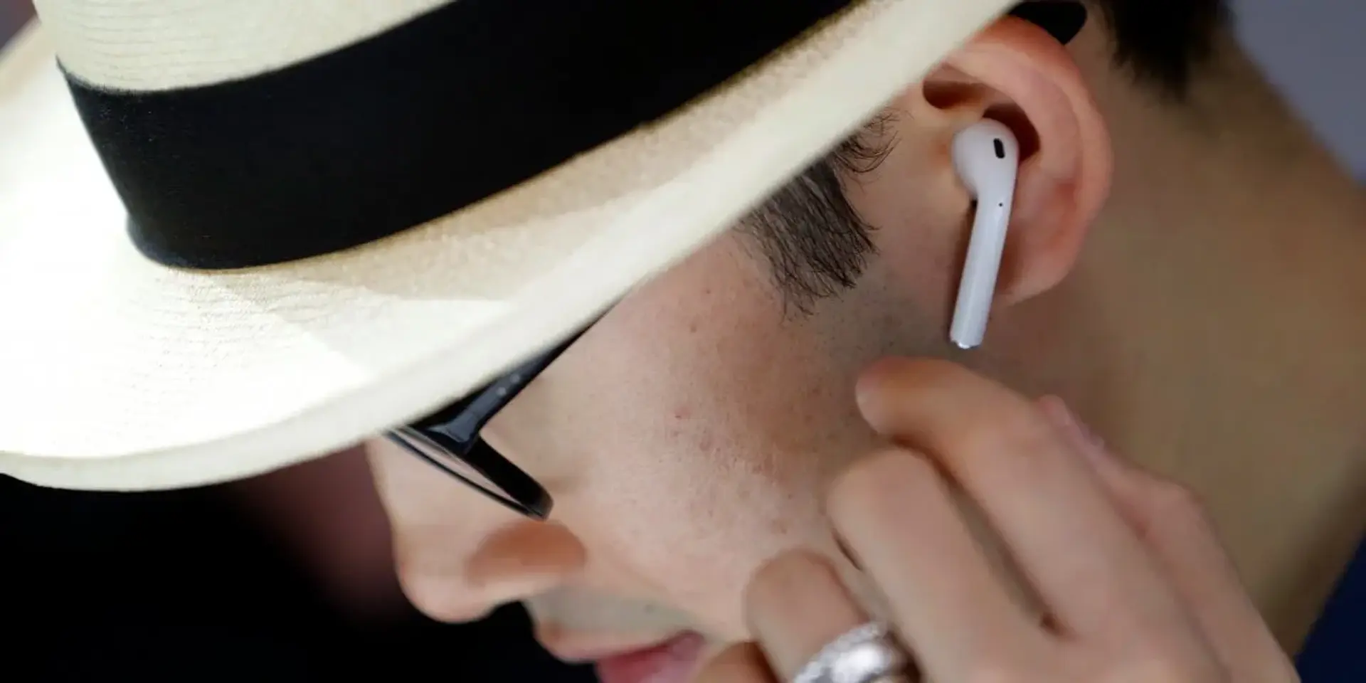 بررسی AirPod ورزشی بیومتریک اپل