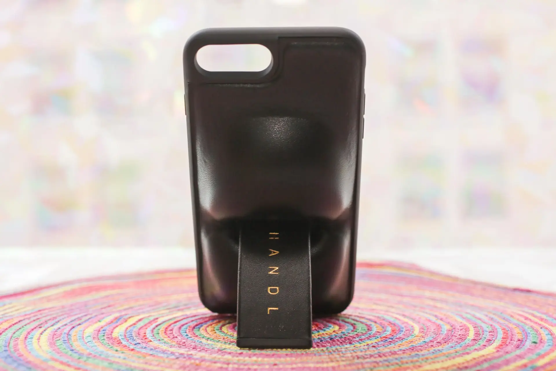 قاب جدید آیفون به شما می خندد !