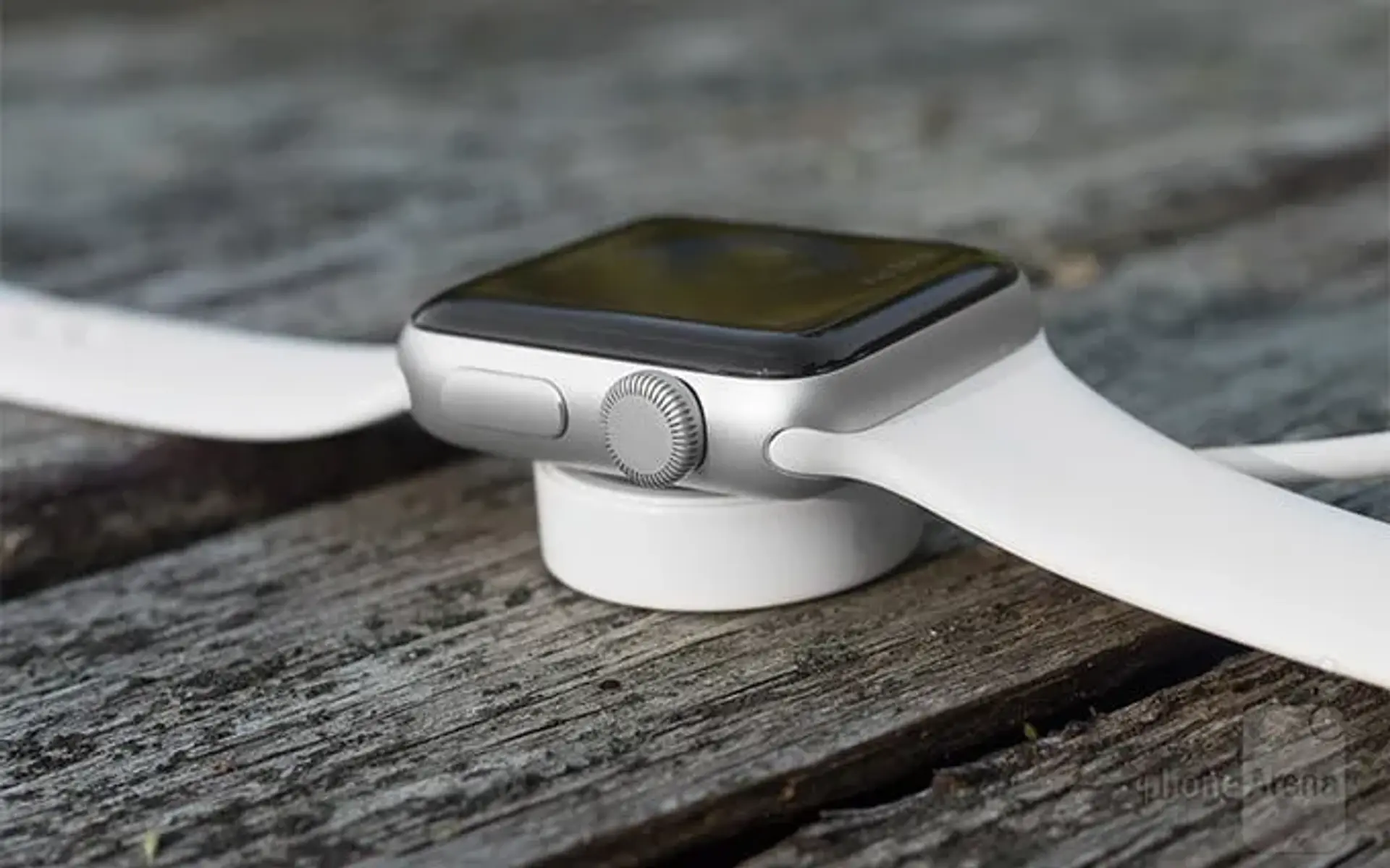 عرضه نسل سوم Apple Watch تا پایان امسال