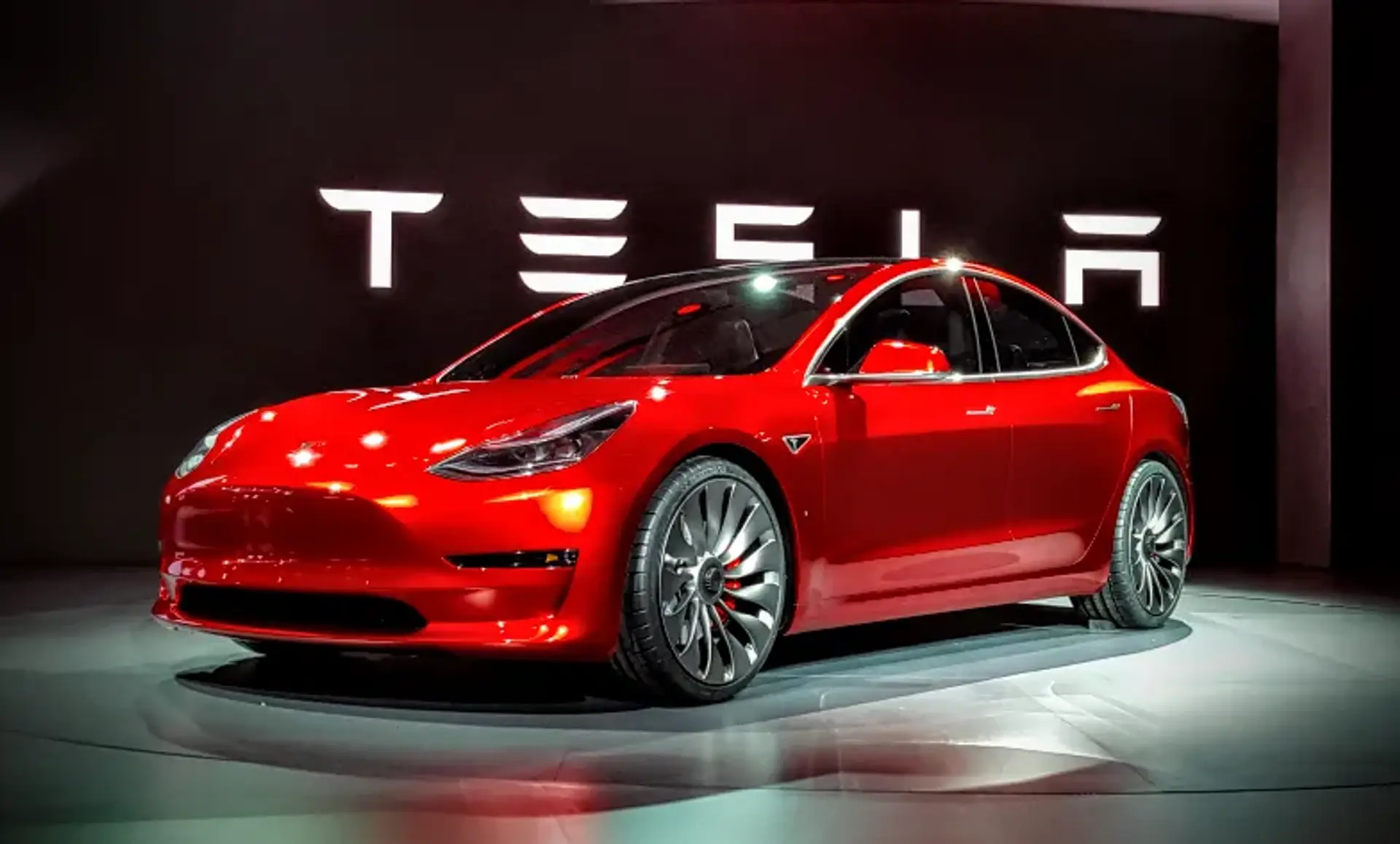 خودروی Model 3s تسلا به بازار آمد