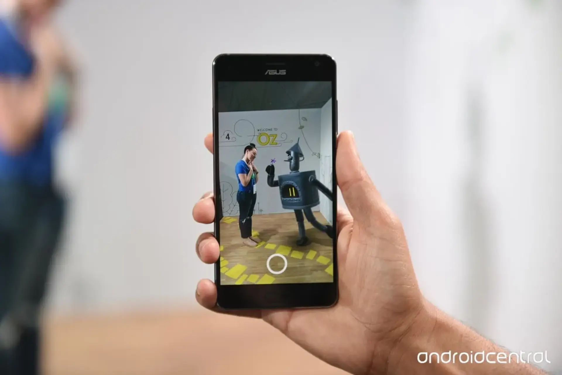 Tango گوگل و ARKit اپل واقعیت افزوده را از دو دیدگاه متفاوت مد نظر قرار می دهند
