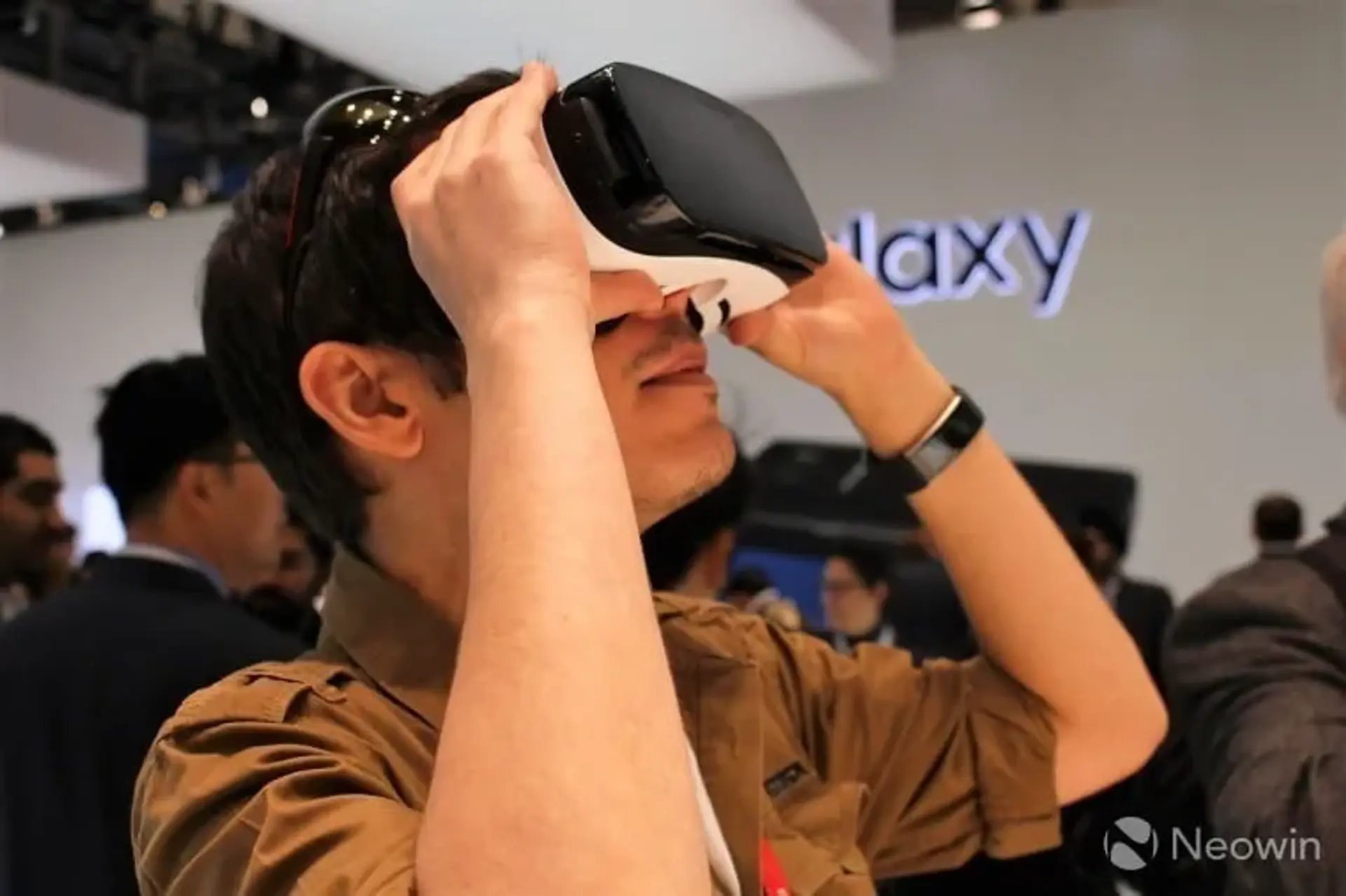 همکاری سامسونگ با ردبول درباره تولید محتوای ویدیوی 360 درجه Gear VR