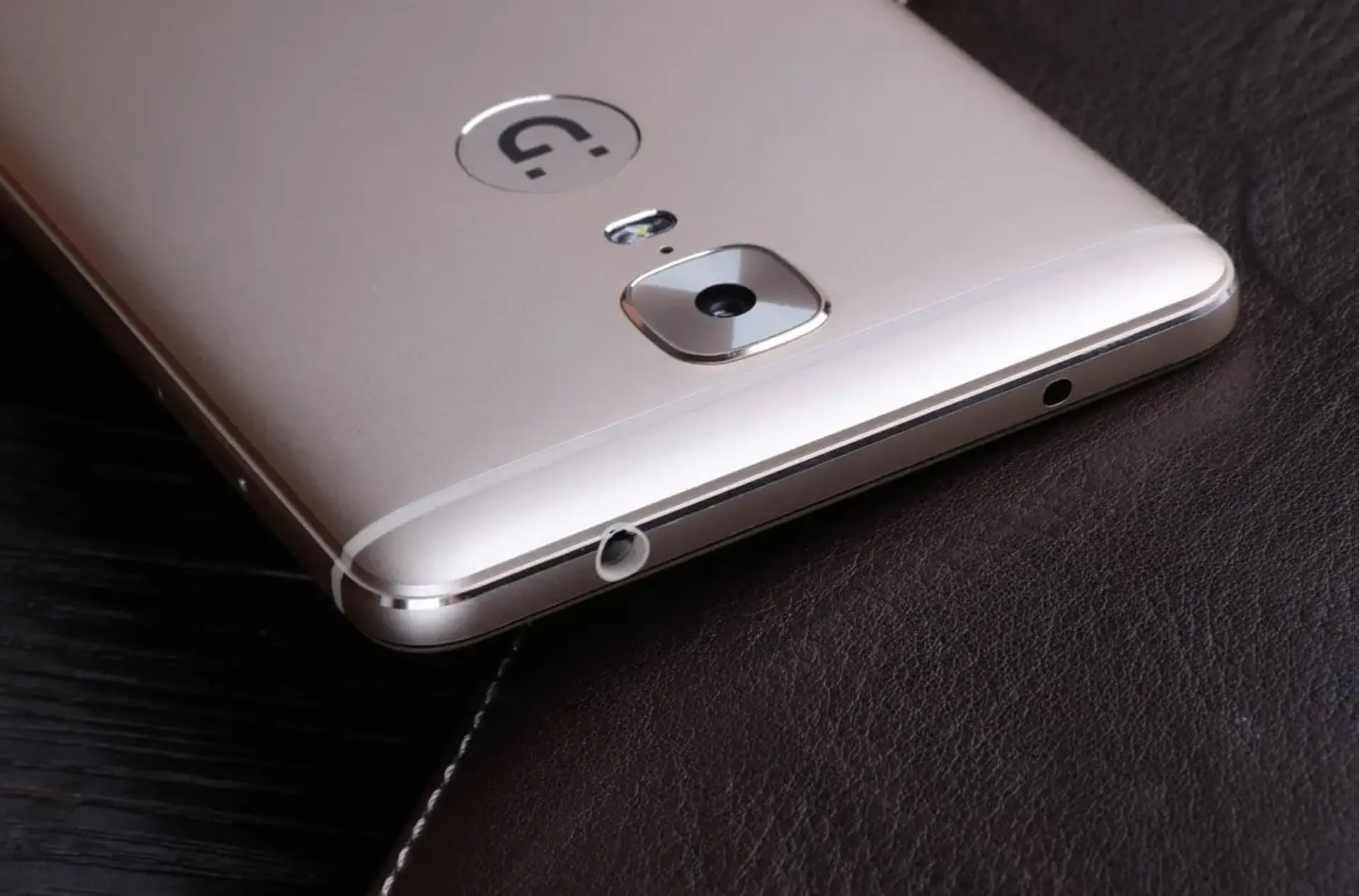 مشخصات گیونی Gionee GN5007 با نمایش‌گر ۶ اینچی منتشر شد