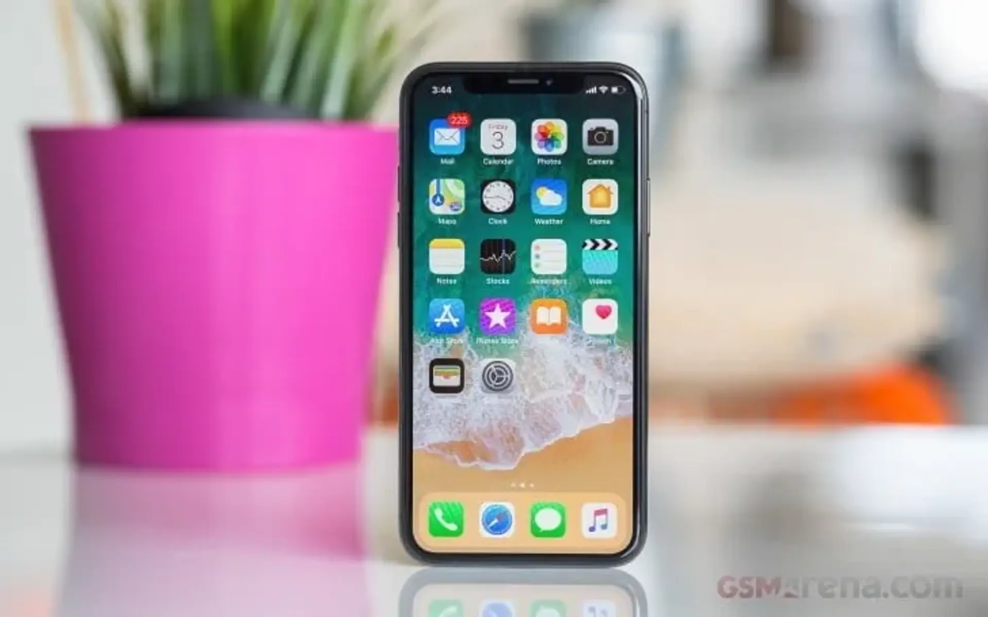بروزرسانی جدید iOS 11.2 برای حل مشکل کرش کردن آیفون
