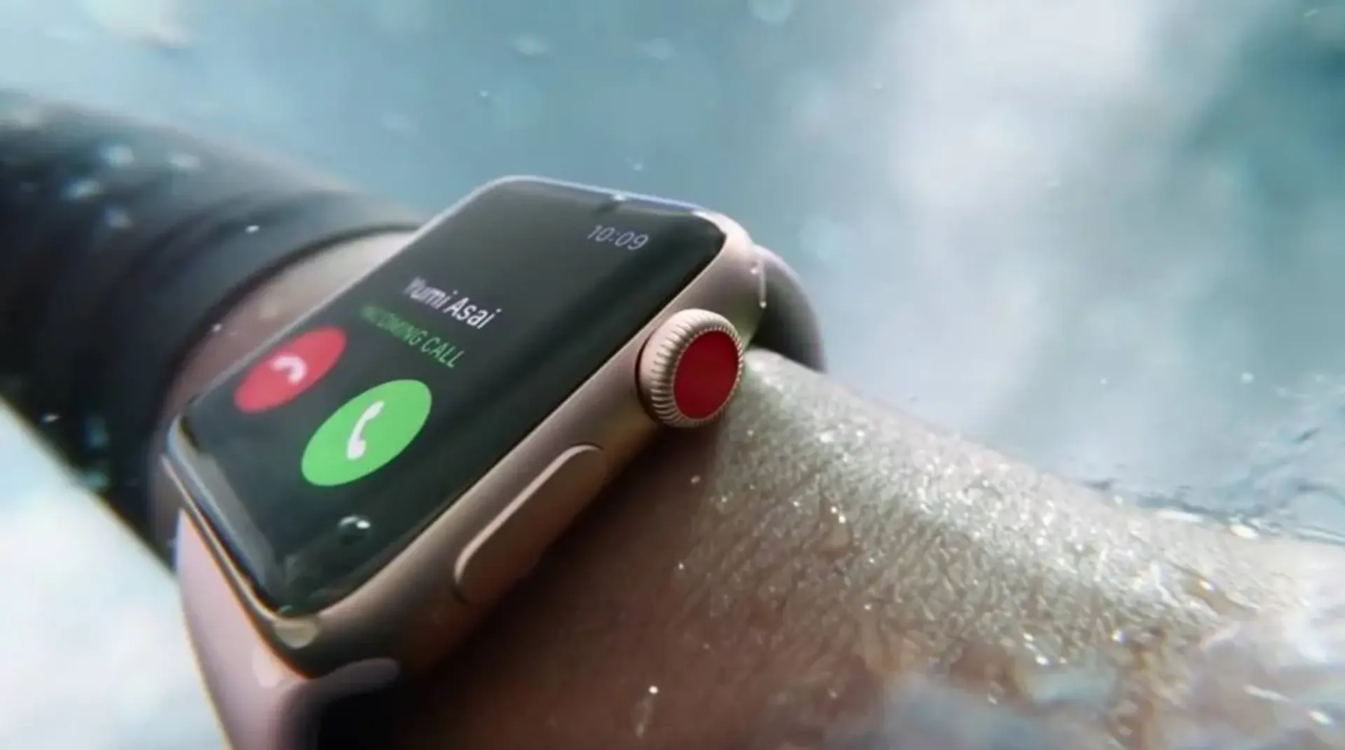اپل واچ (Apple Watch) با هشدار حمله قلبی قریب الوقوع جان یک مرد را نجات داد!