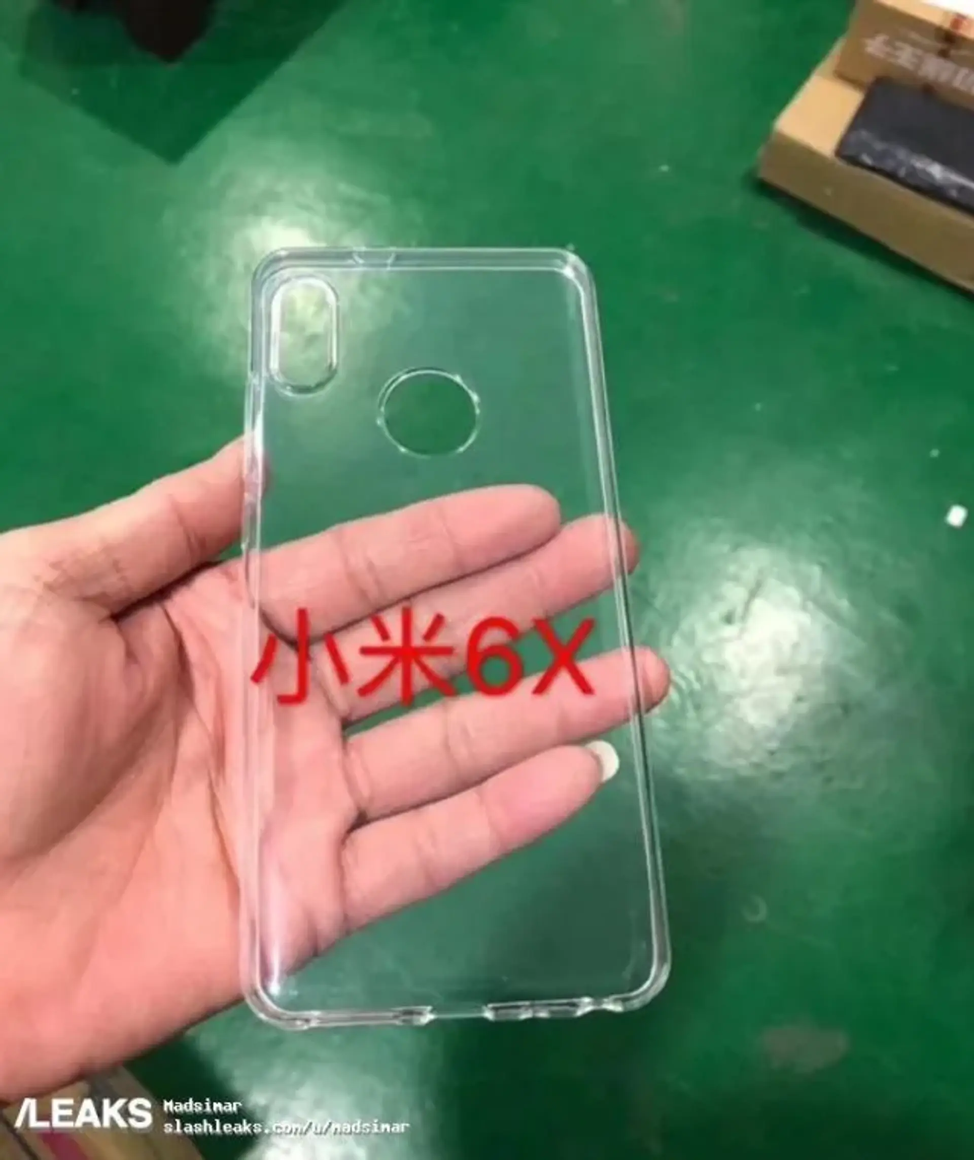تصویری لو رفته از قاب پشتی گوشی شیائومی Mi6X  !