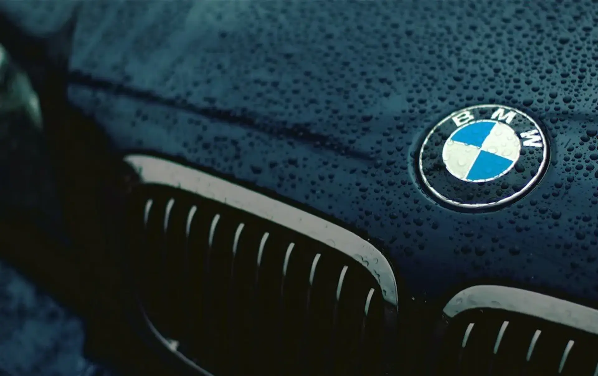رجز خوانی BMW با شاسی بلند الکتریکی خود برای تسلا و سایر رقبا