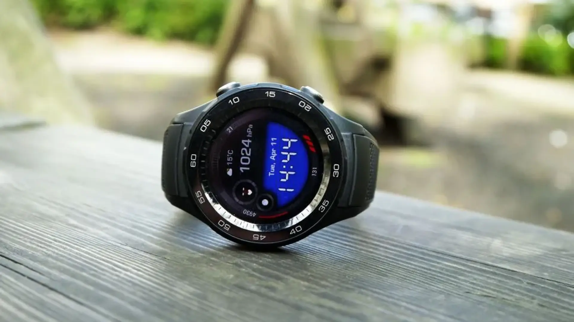 هواوی واچ 3 (Huawei Watch 3) و قابلیت نوشتن روی دست به جای نمایشگر