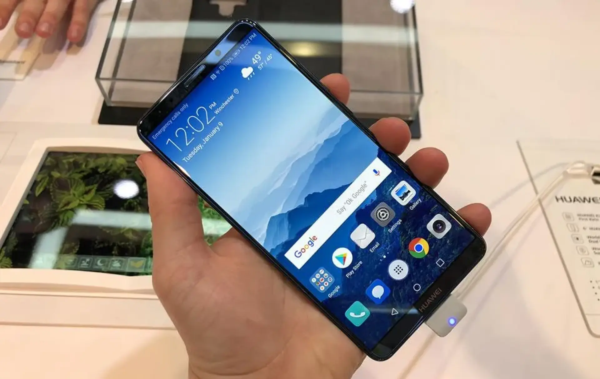آغاز پیش‌خرید هواوی میت 10 پرو (Mate 10 Pro) و فشارهای دولت آمریکا بر این برند
