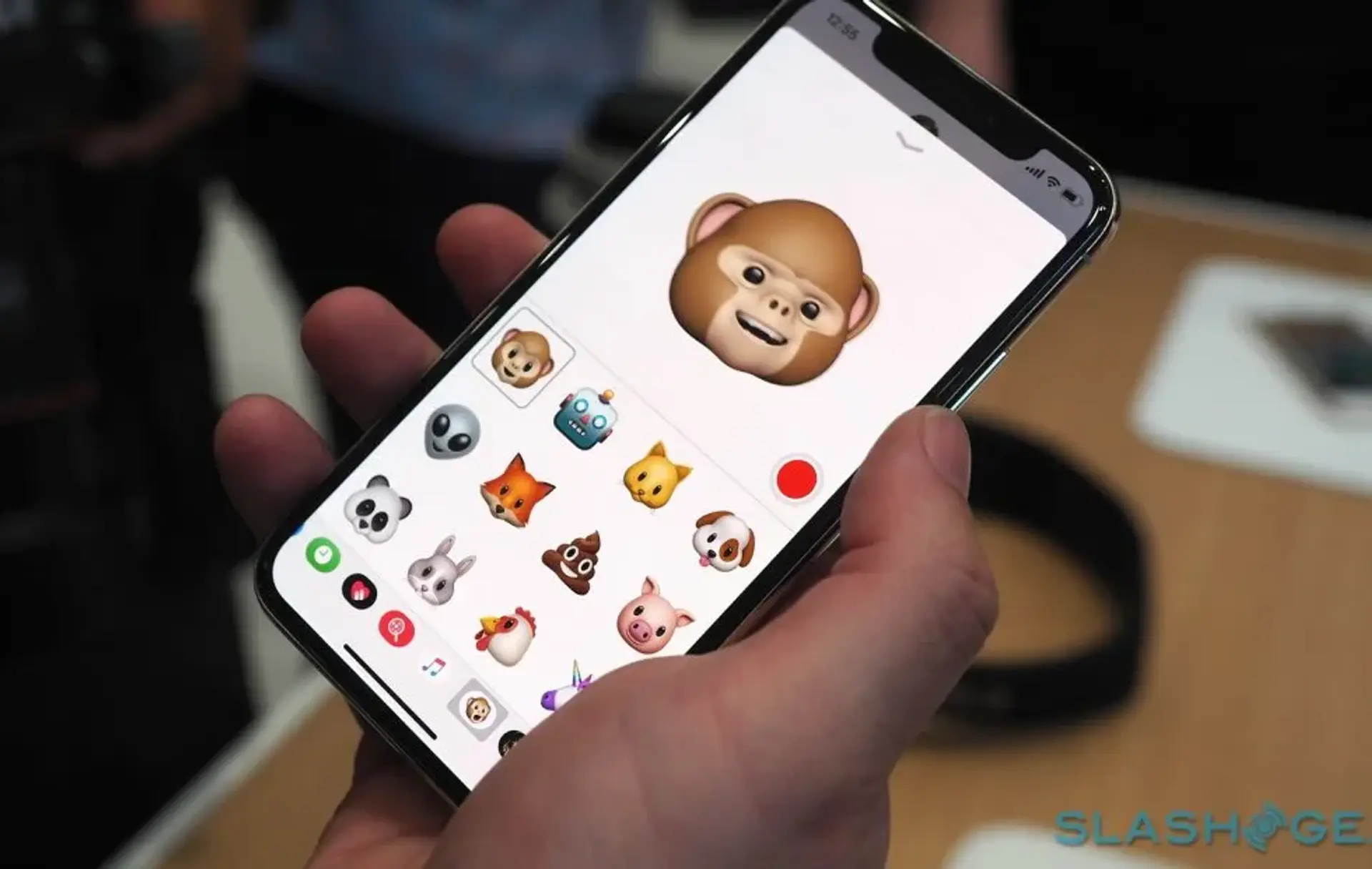آیا گلکسی S9 از انیموجی آیفون 10 را کپی برداری می کند؟