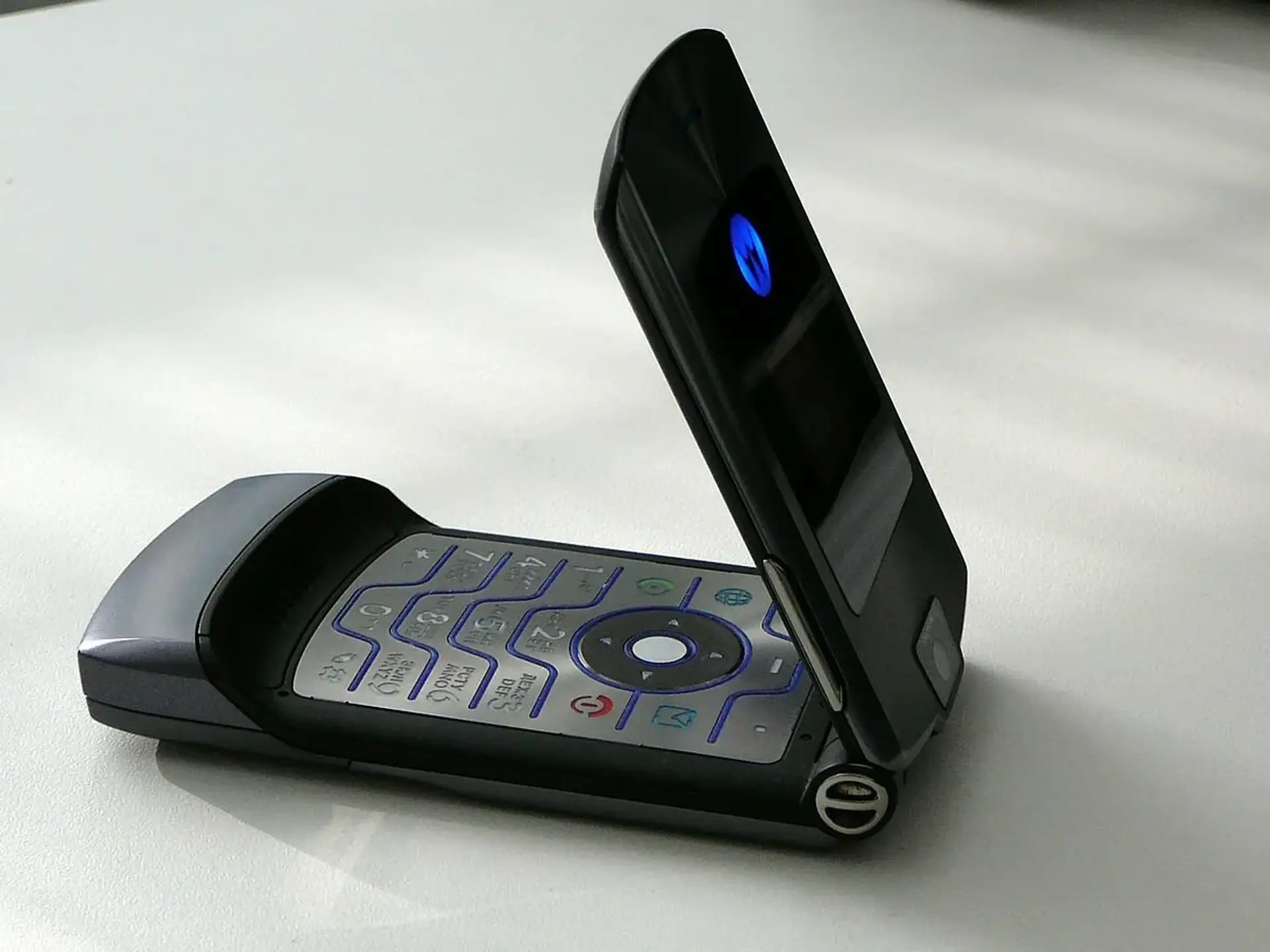 احتمال بازگشت مدل Moto Razr موتورولا بر اساس صحبت های مدیرعامل لنوو