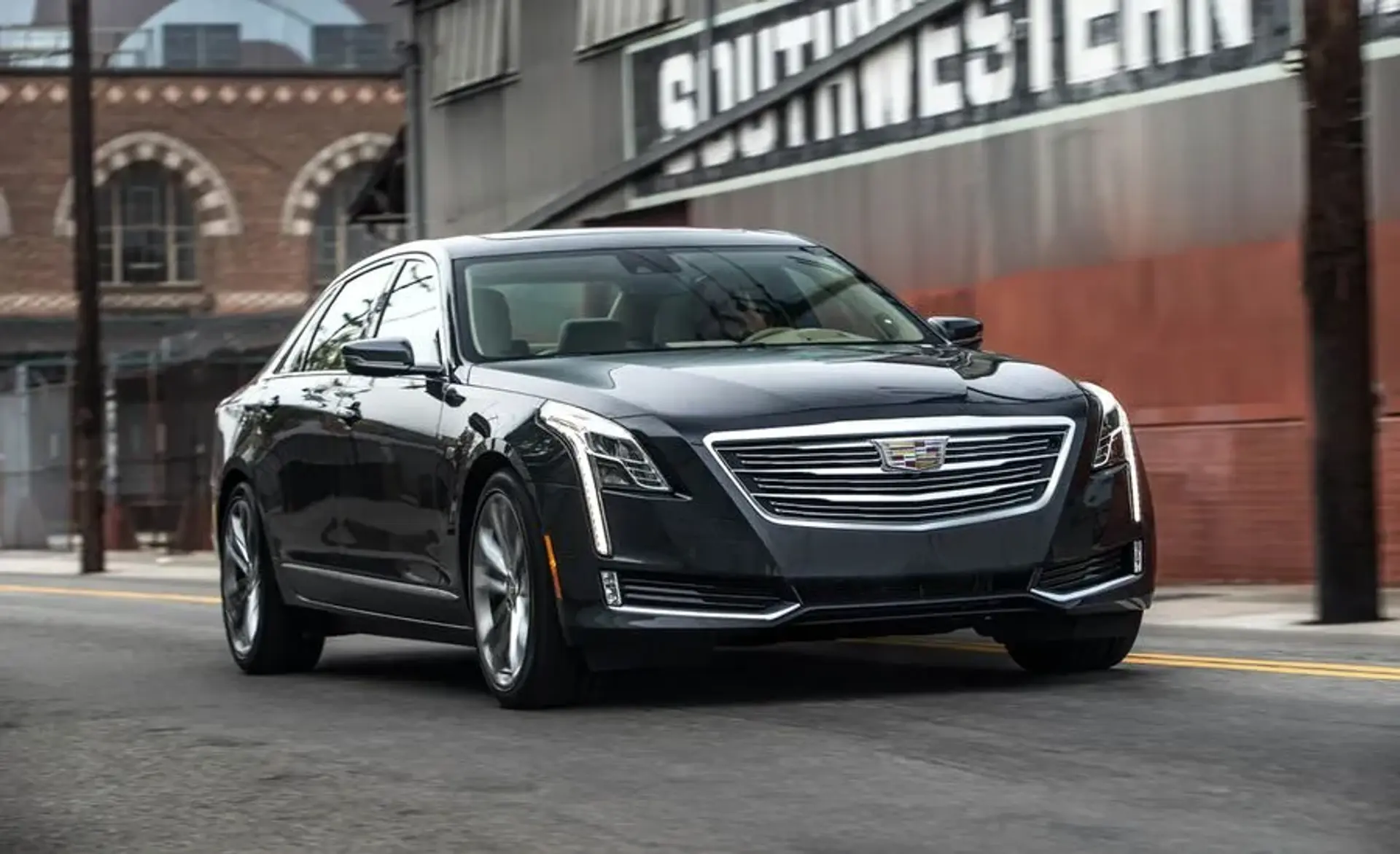 معرفی کادیلاک CT6 V-Sport با موتور V8 با 550 اسب بخار قدرت