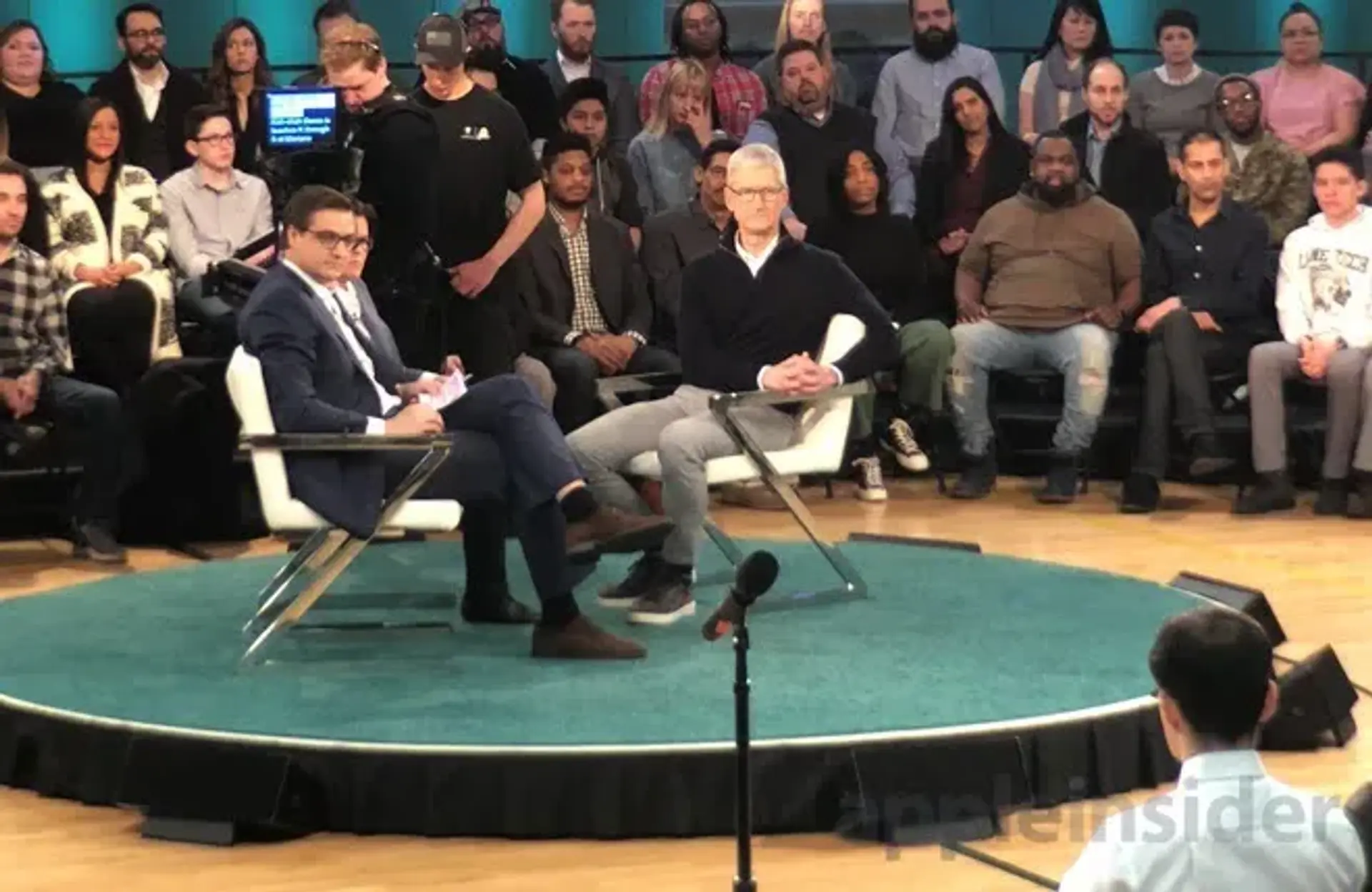 مصاحبه جنجالی تیم کوک مدیر عامل اپل با شبکه MSNBC
