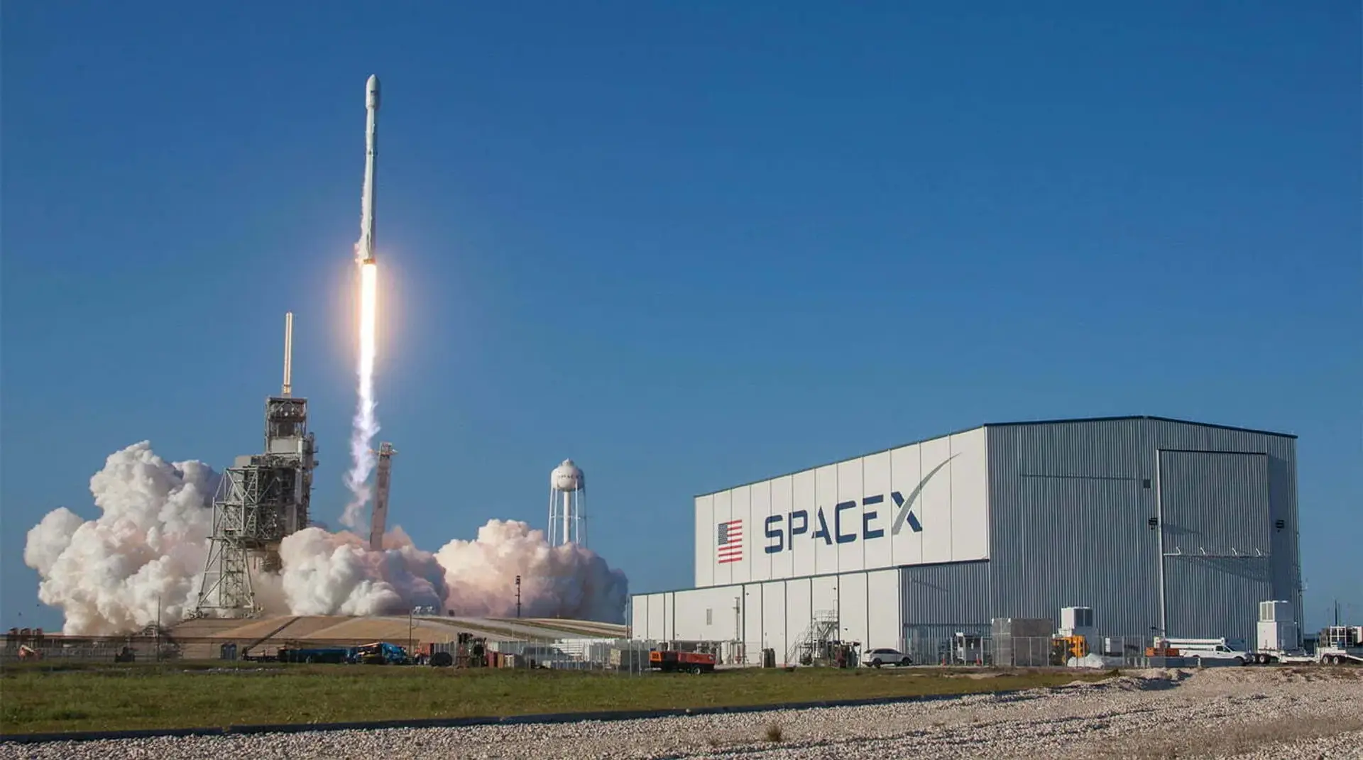 SpaceX به دلیل مشکل لایسنس دیگر به زمین تصویر نمی فرستد