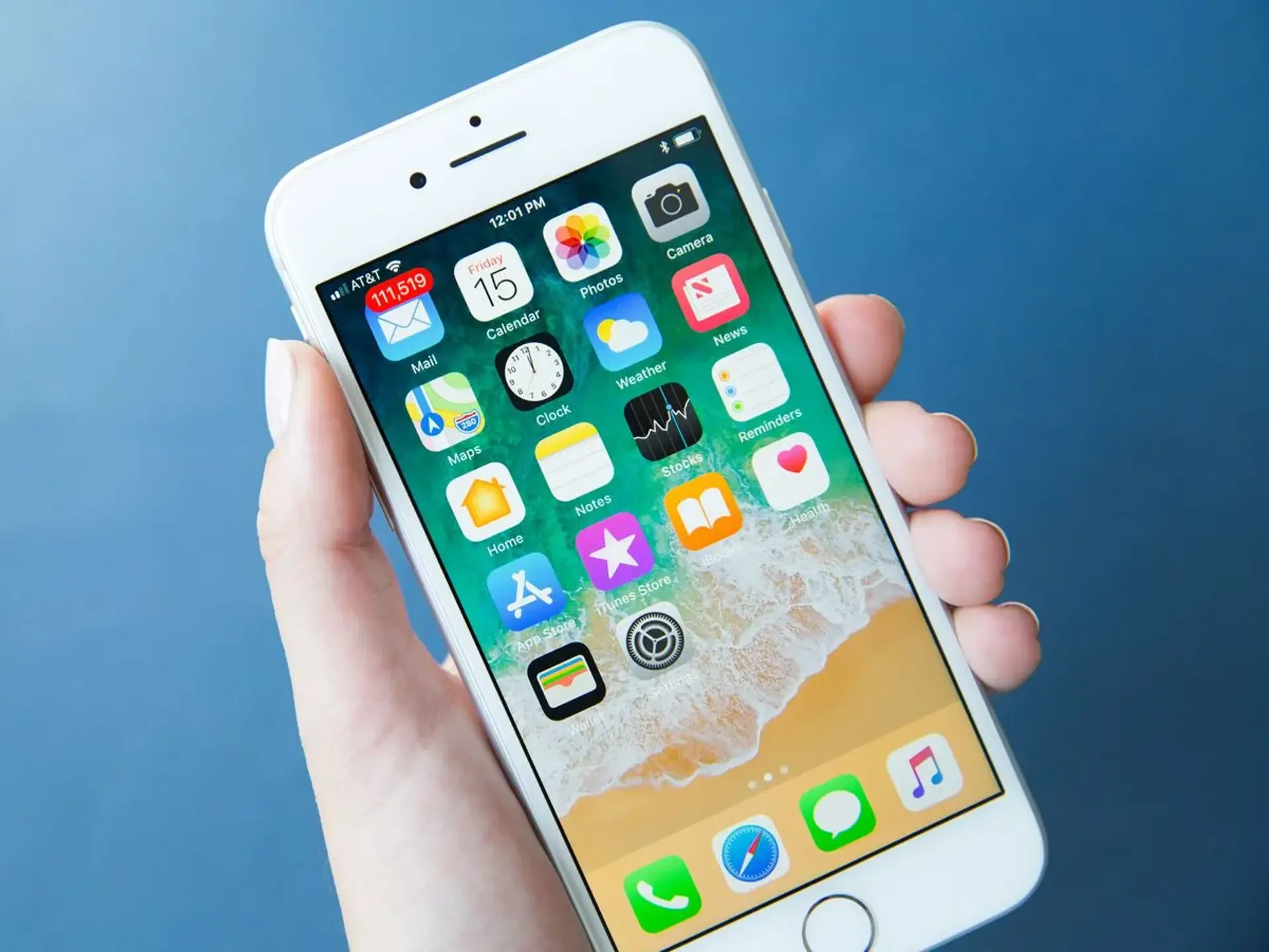 عدم پشتیبانی صفحه نمایش آیفون 8 از iOS 11.3