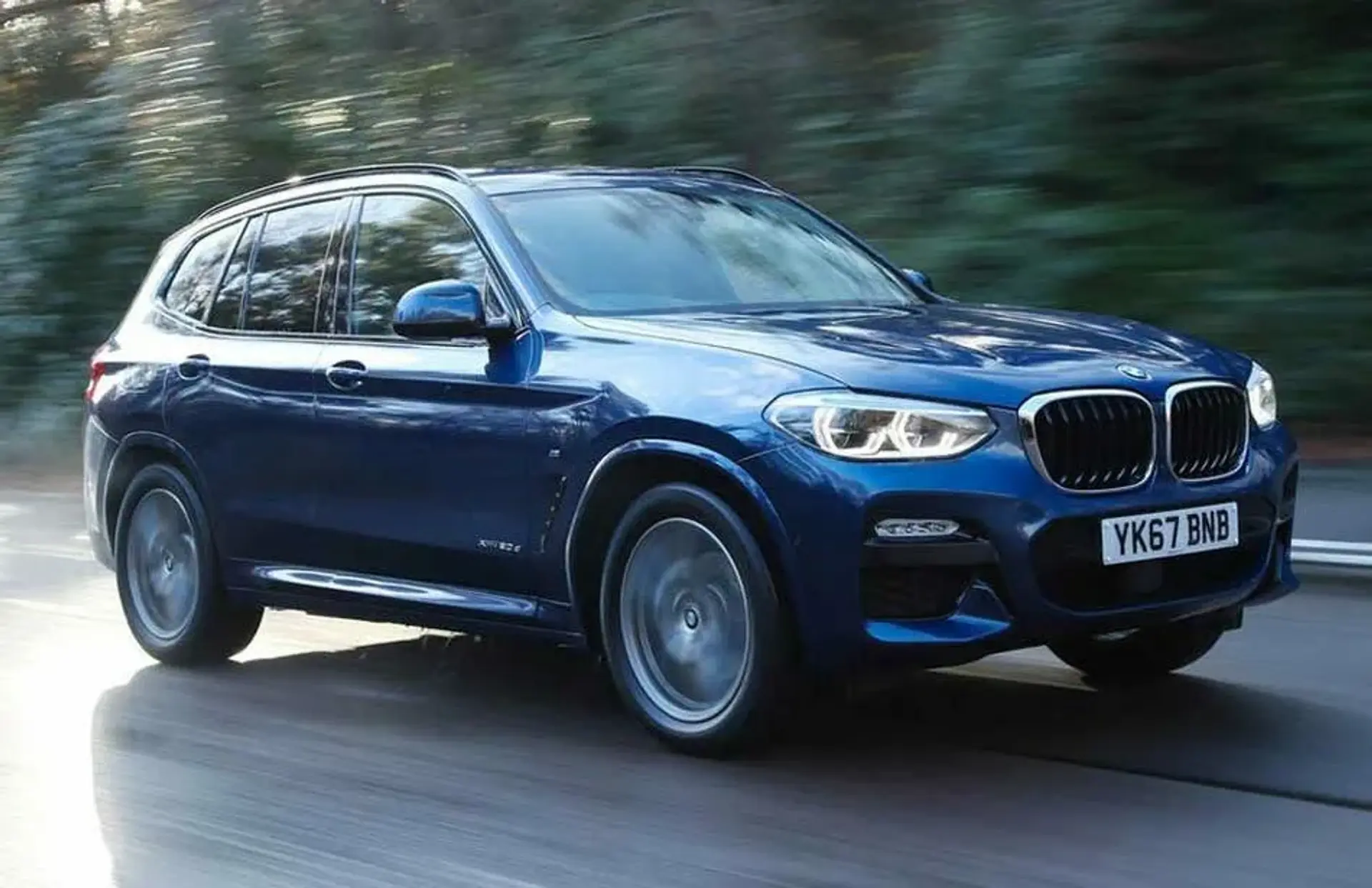 BMW تیزری از اولین خودروی الکتریکی شاسی‌بلند خود با نام iX3 منتشر کرد