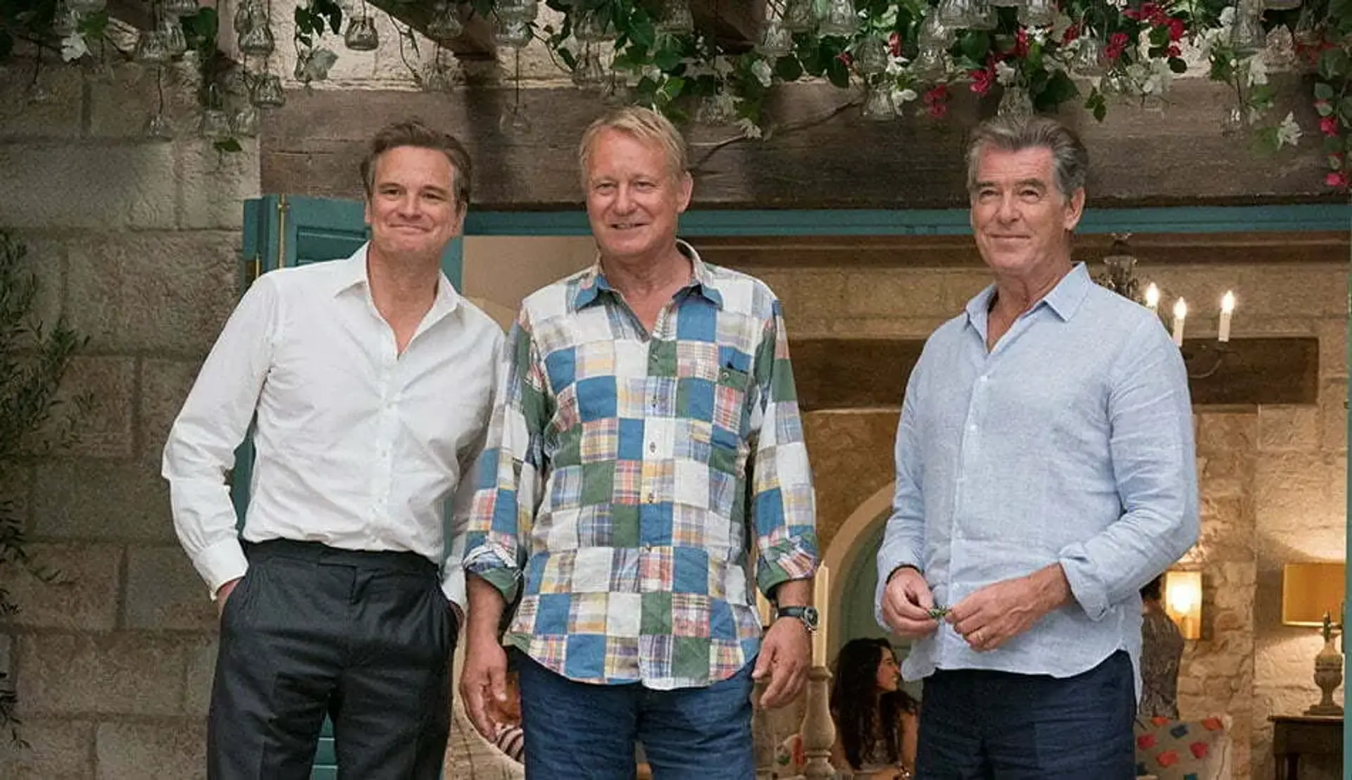 در پوستر Mamma Mia 2 همه بازیگران فیلم حضور دارند
