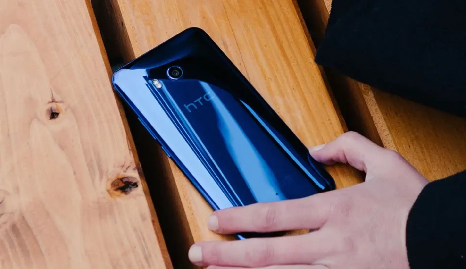 مشخصات کامل HTC U12 Plus لو رفت