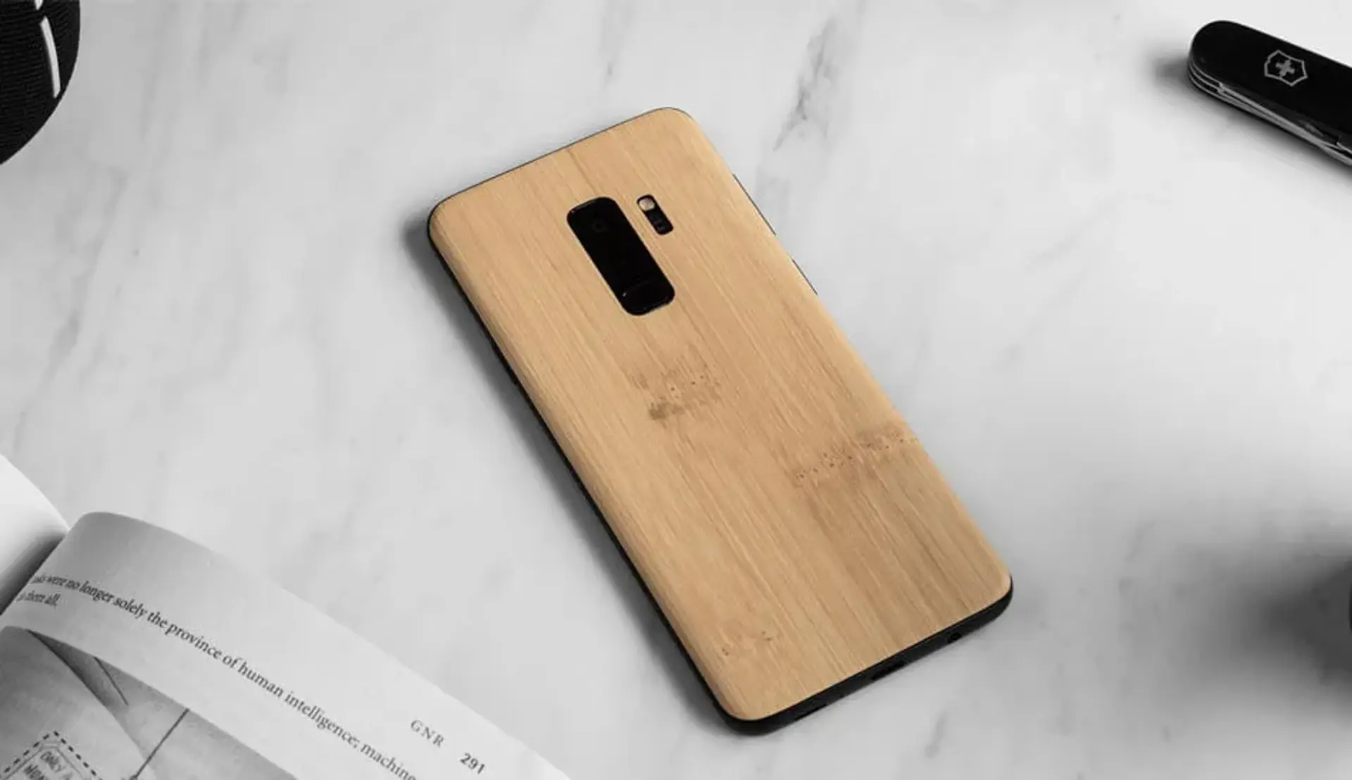 شرکت Dbrand کاورهای زیبایی را برای دستگاه‌های مختلف ارائه می‌کند