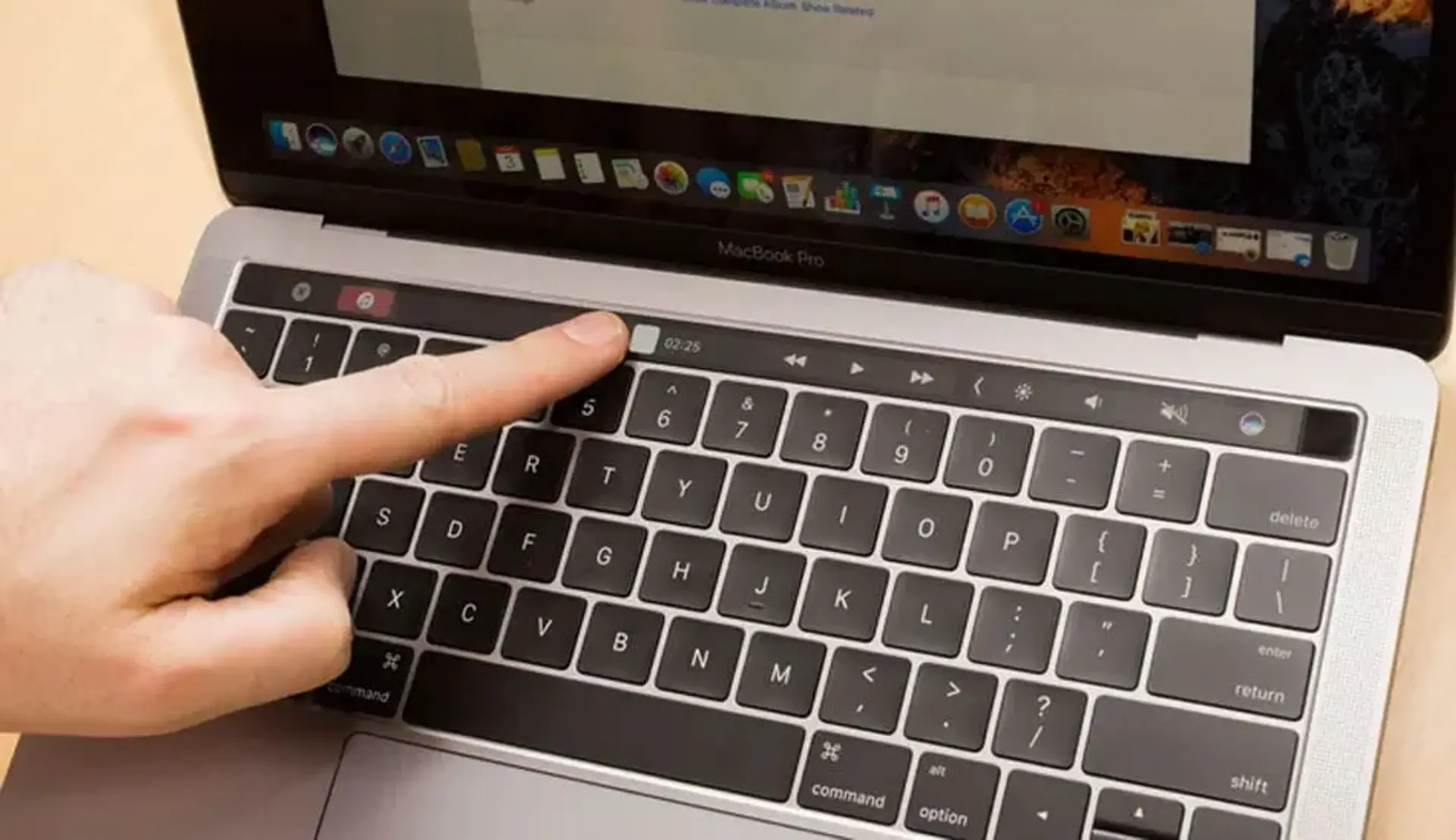 دو مشکل بزرگ در مک بوک که اپل می بایست در WWDC آنها را رفع کند