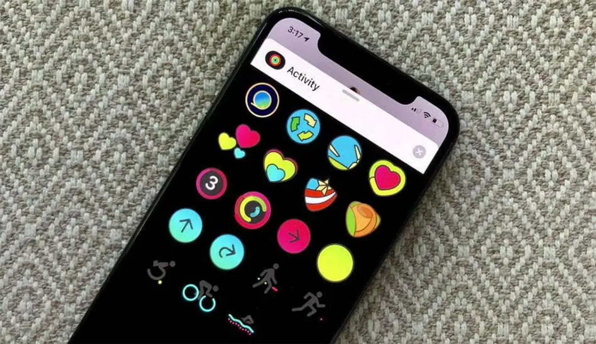 چگونه در iOS 12 از استیکرهای انیمیشنی اپلیکیشن Activity استفاده کنیم؟