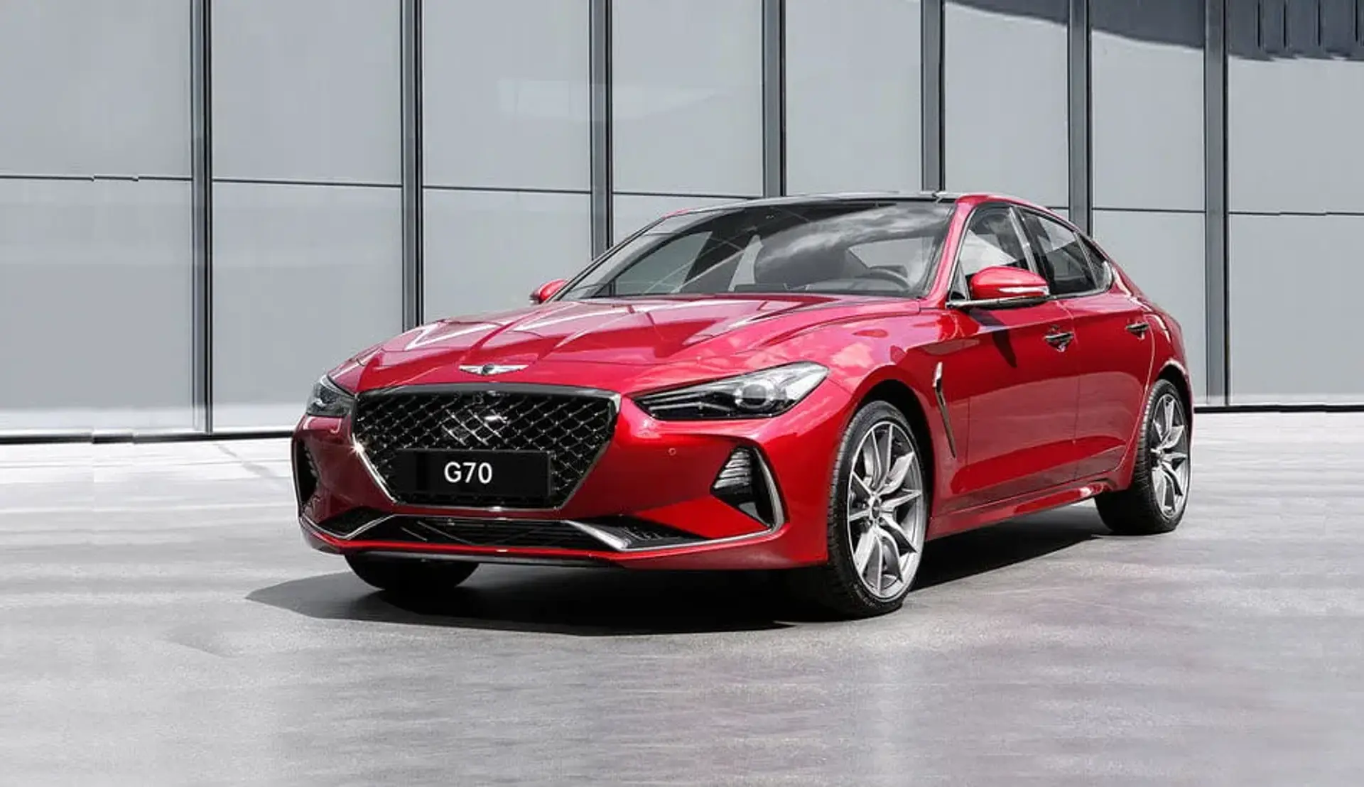 مشخصات هیوندای جنسیس G70 مدل 2019 در تیپ های مختلف معرفی شد
