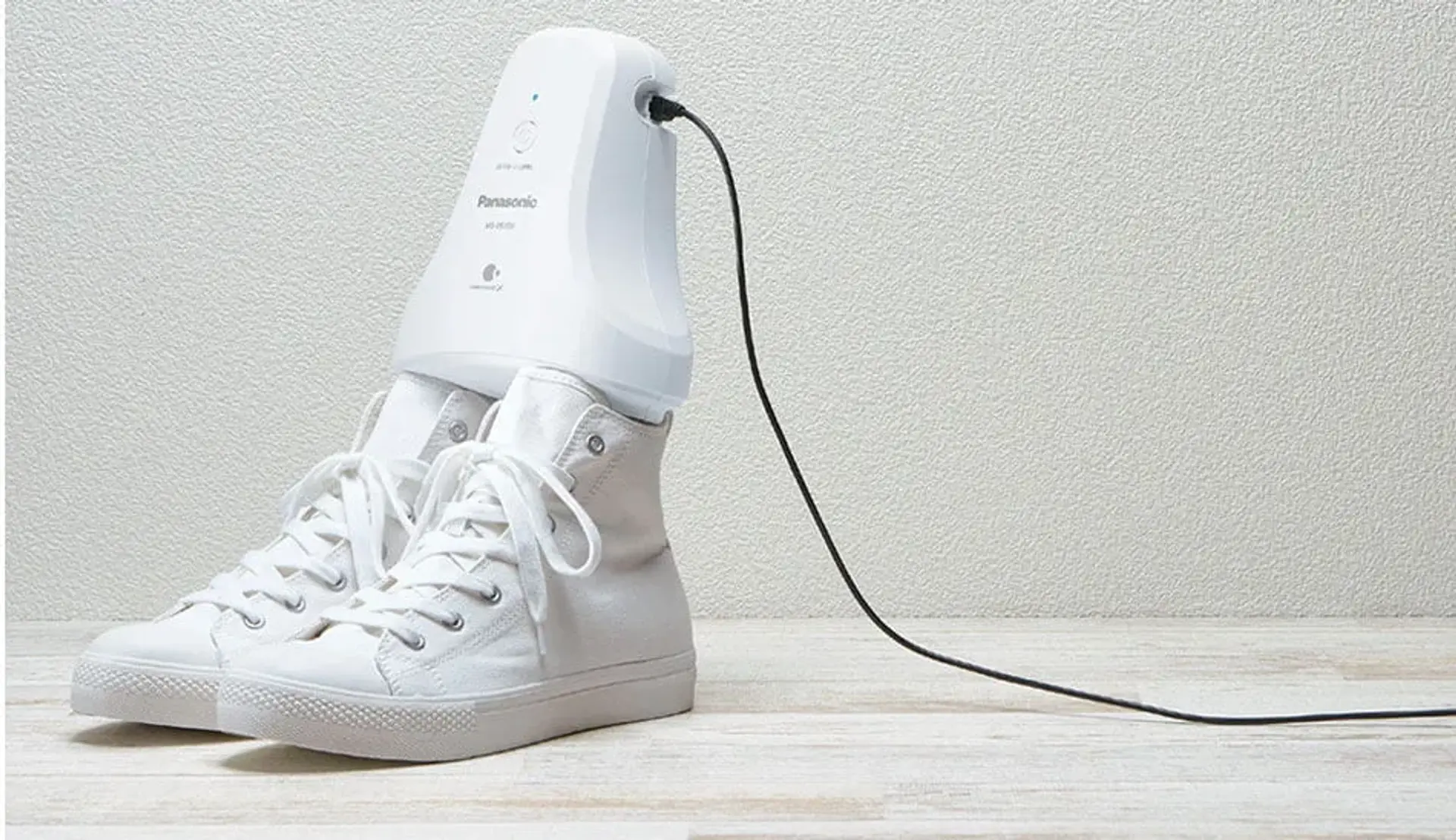 پاناسونیک دستگاهی را برای رفع بوی بد کفش ساخته است