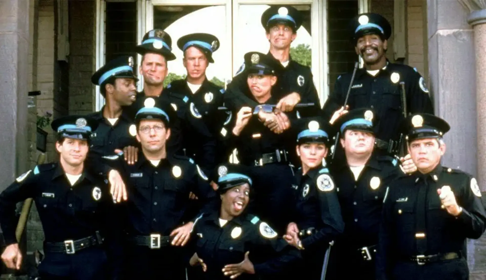 استیو گوتنبرگ از نسخه جدید فیلم Police Academy می گوید