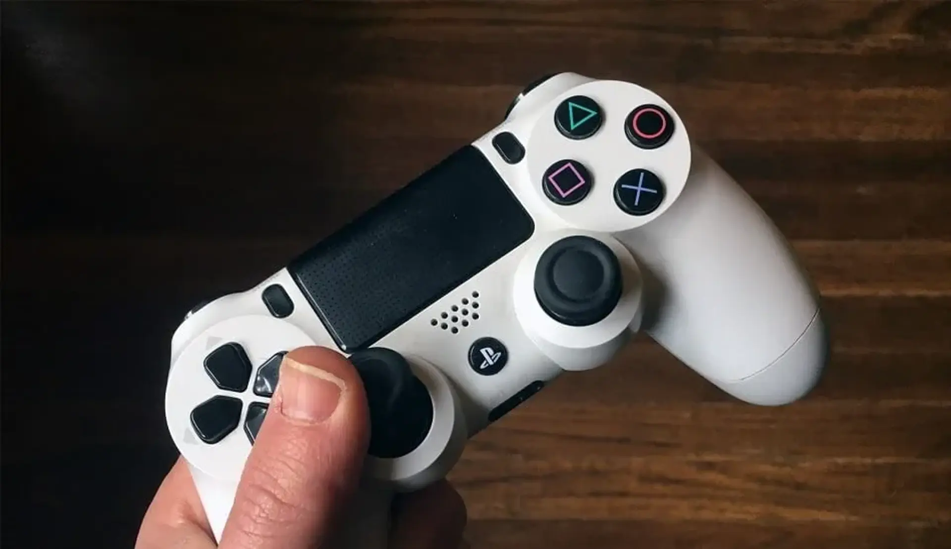 سونی پتنت جدیدی از یک کنترلر با صفحه نمایش لمسی ثبت کرده است