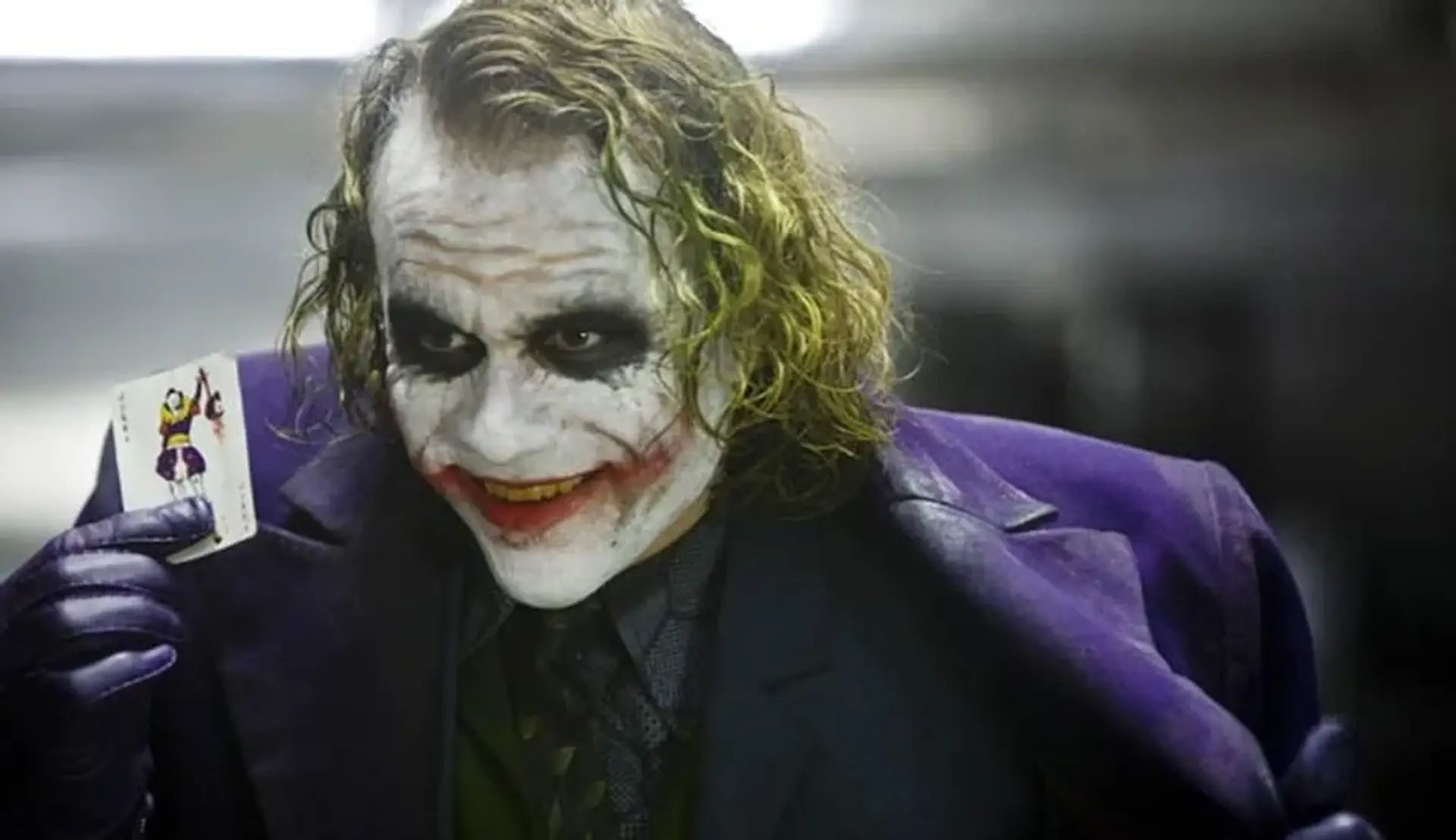 شعبده جوکر با مداد در فیلم The Dark Knight همان قدر که بنظر می آید خطرناک بود