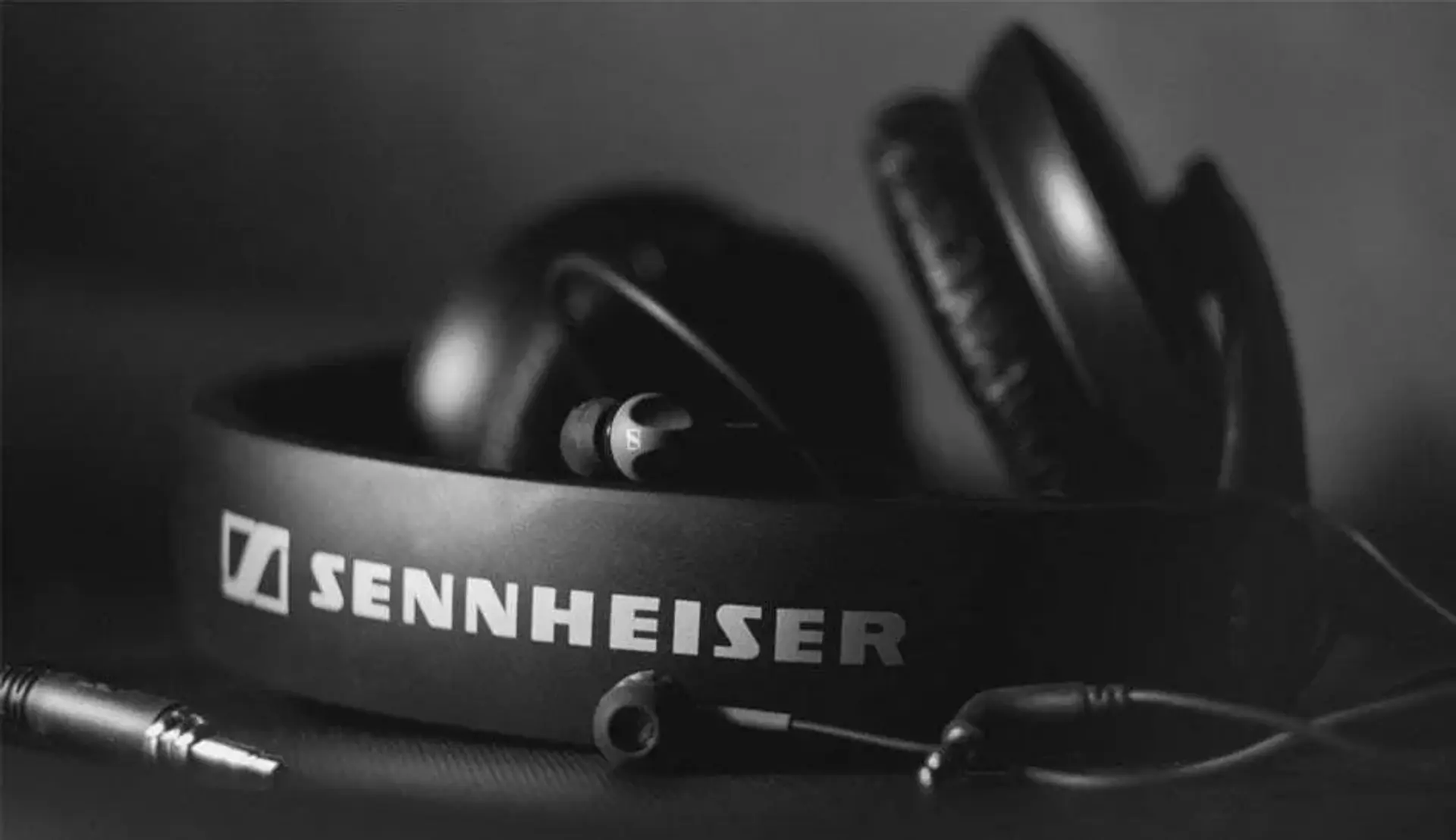 راهنمای خرید هدفون های سنهایزر (Sennheiser) + خرید آنلاین
