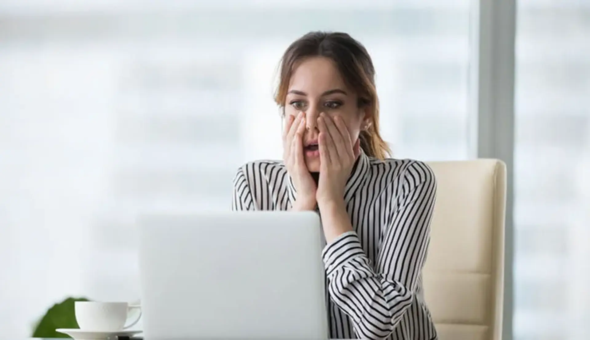 چگونه با اخبار بد کنار بیاییم؟ بررسی تاثیر اخبار بد بر روی انسان