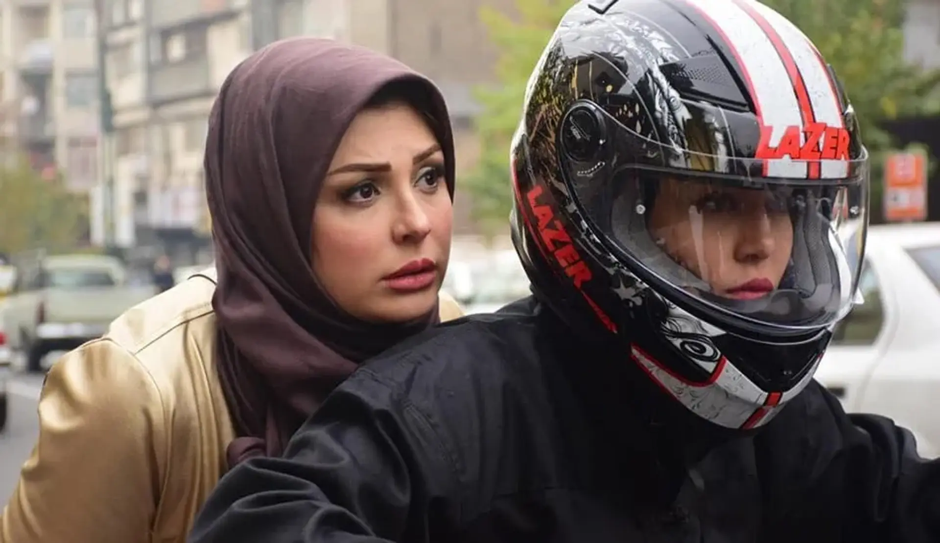 فیلم زن ها فرشته اند 2 میلیاردی شد ؛ کمدی های ضعیف همچنان می فروشند !