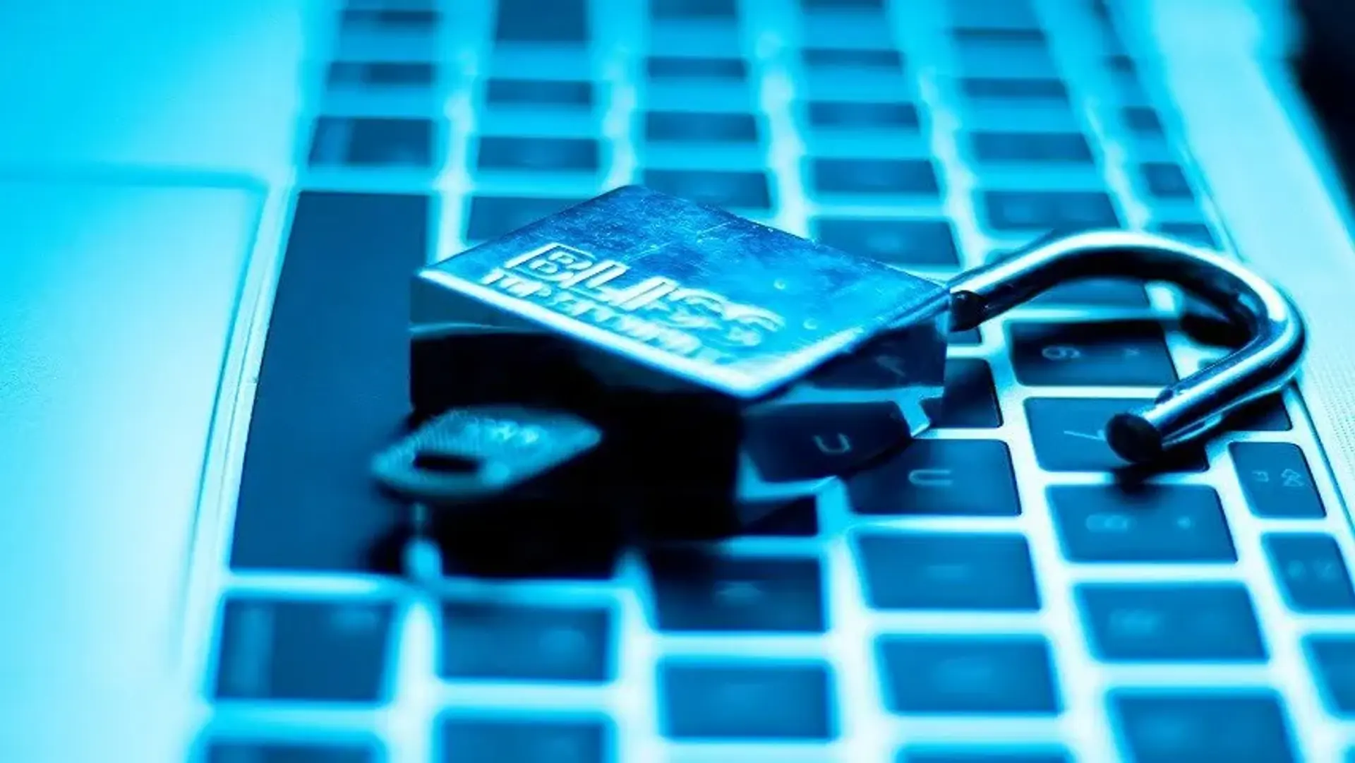 کی لاگر (Keylogger) چیست؟ نحوه کارکرد و تشخیص کیلاگر
