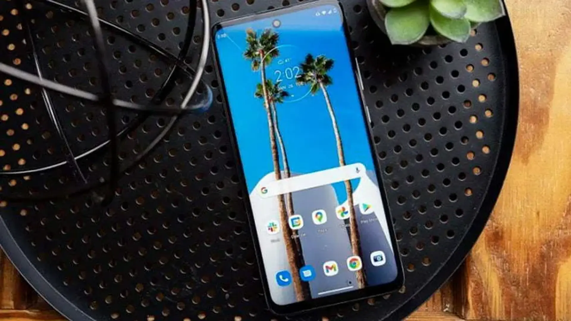 بررسی گوشی موتورولا وان 5G ایس ؛ مشخصات فنی، قیمت و دوربین ها
