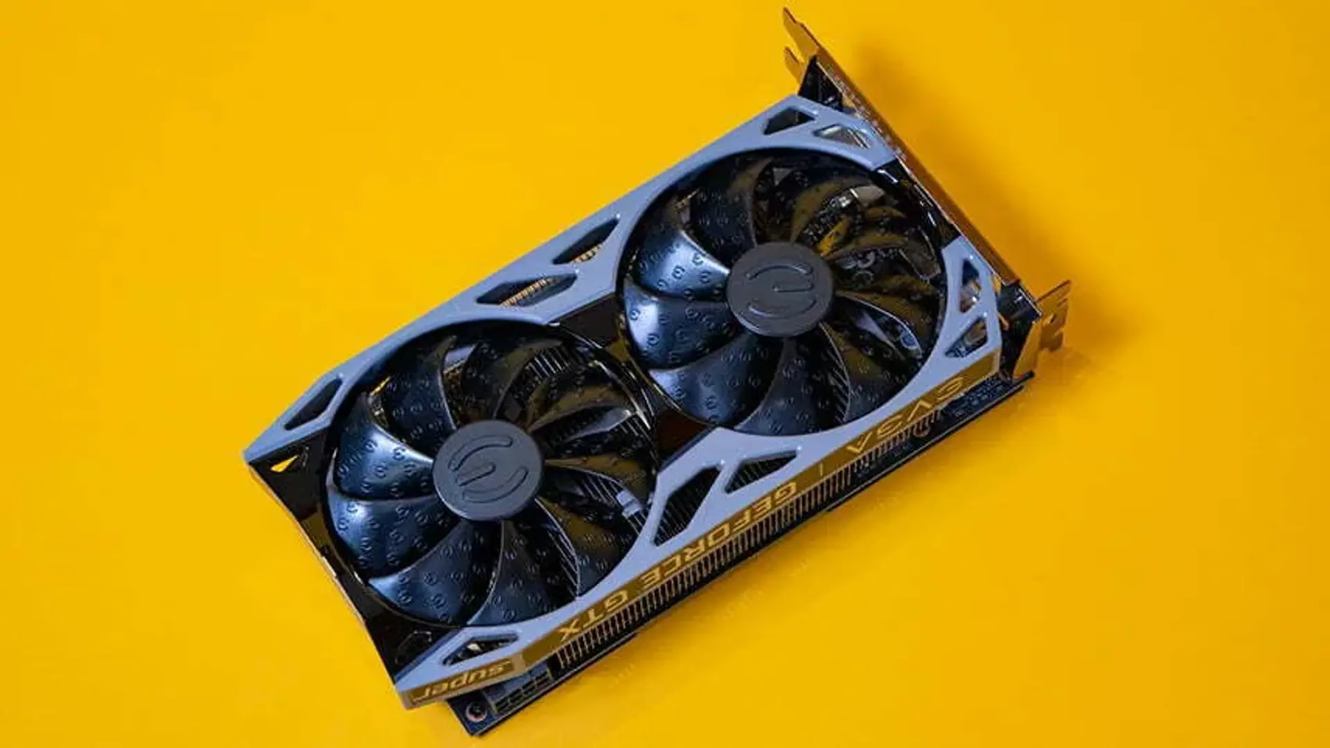 تفاوت گرافیک GTX و RTX ؛ کدام نوع کارت گرافیک بهتر است؟
