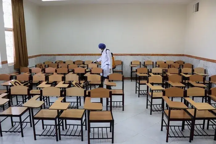 بررسی ابهام  و موانع حضوری شدن دانشگاه های آزاد، پیام نور و دانشگاه تهران