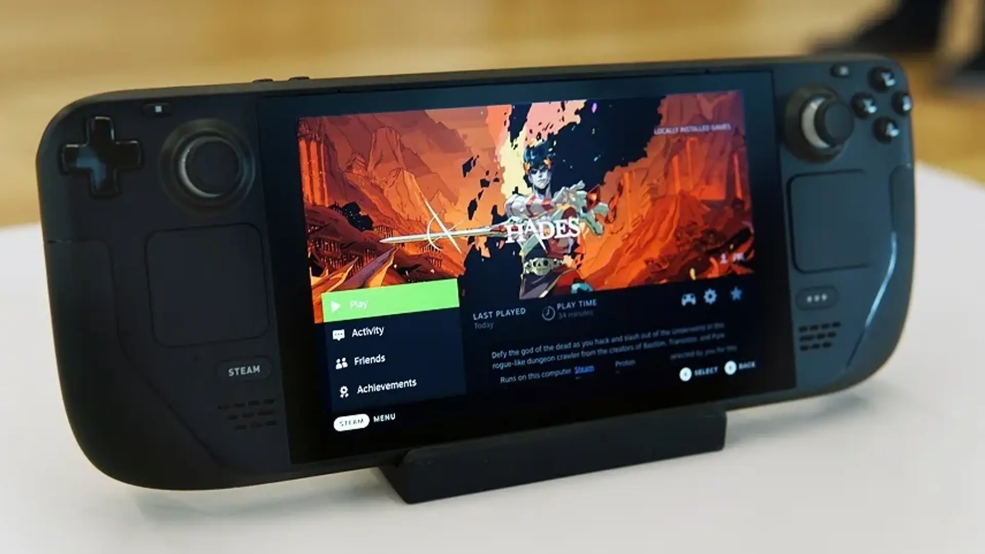 کنسول Steam Deck ؛ آشنایی با کامپیوتر گیمینگ دستی استیم دک