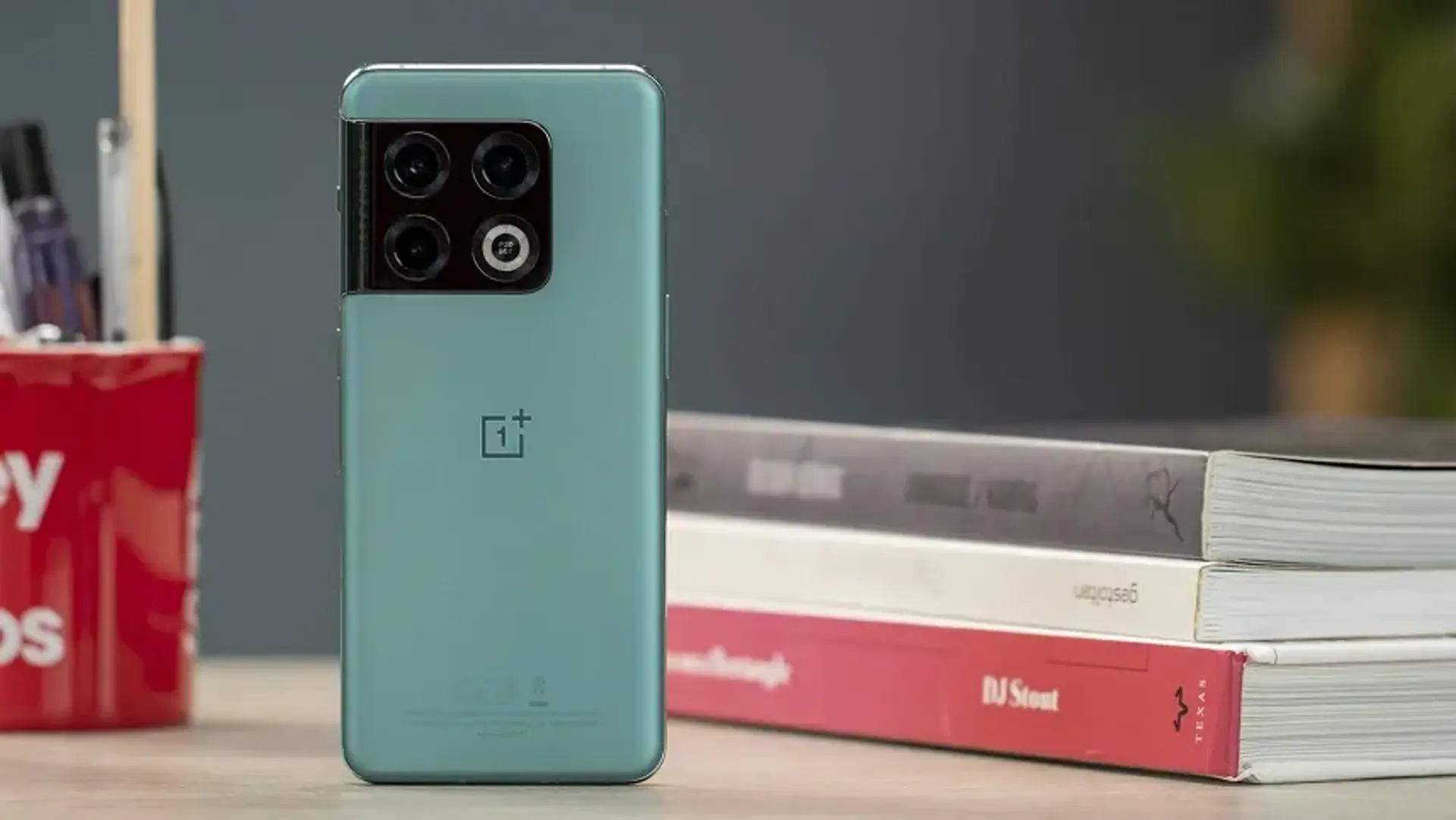 بررسی گوشی وان پلاس ۱۰ پرو | بررسی مشخصات پرچمدار OnePlus 10 Pro