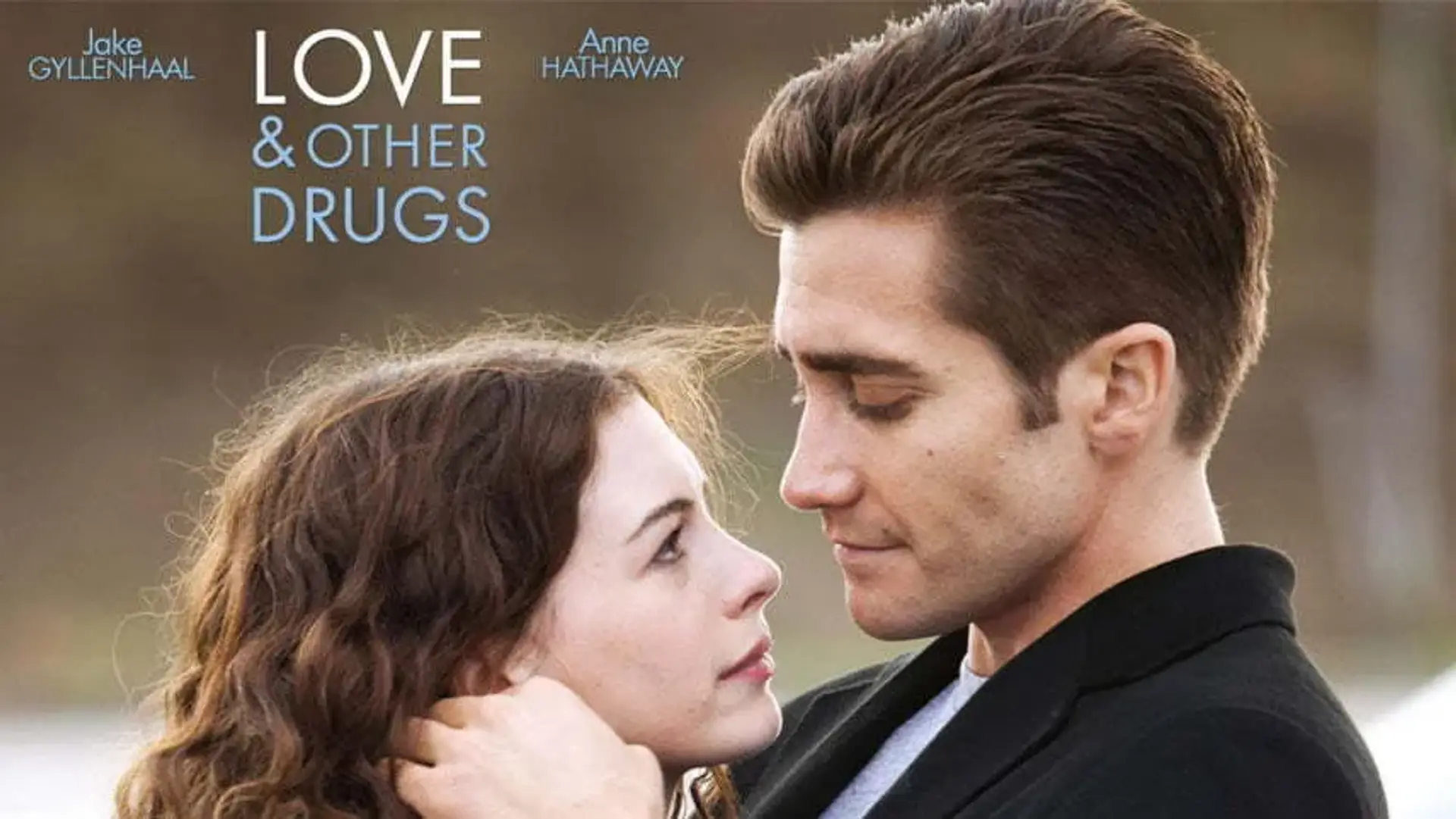 دانلود و بررسی فیلم Love and Other Drugs ؛ داستان، بازیگران و نمرات منتقدین