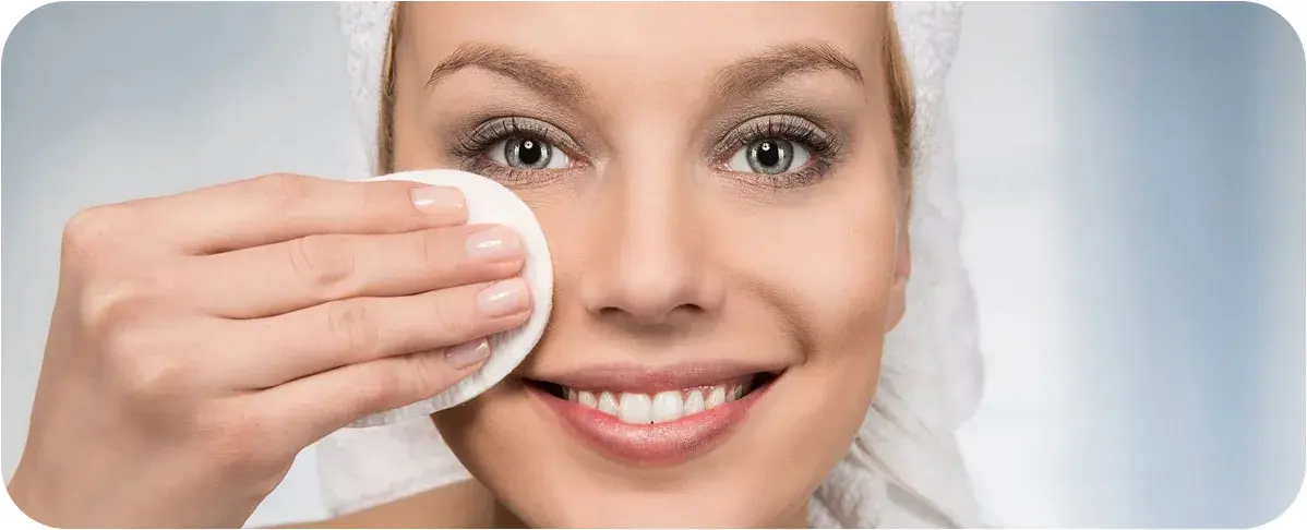 هر آنچه باید درباره بهترین پاک کننده آرایش چشم و صورت بدانید