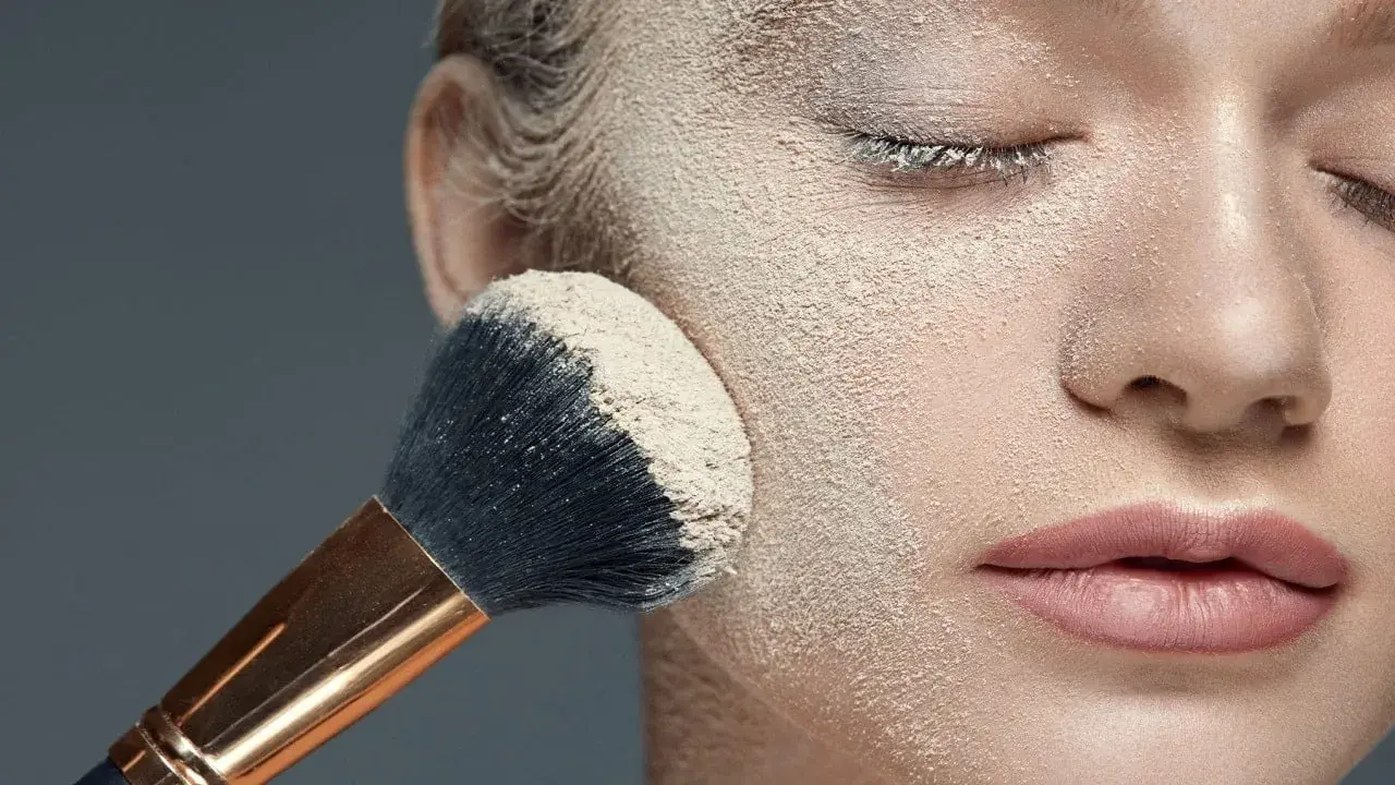 پنکک آرایشی چیست؟ برندهای معروف تولید کننده پنکک کدامند؟