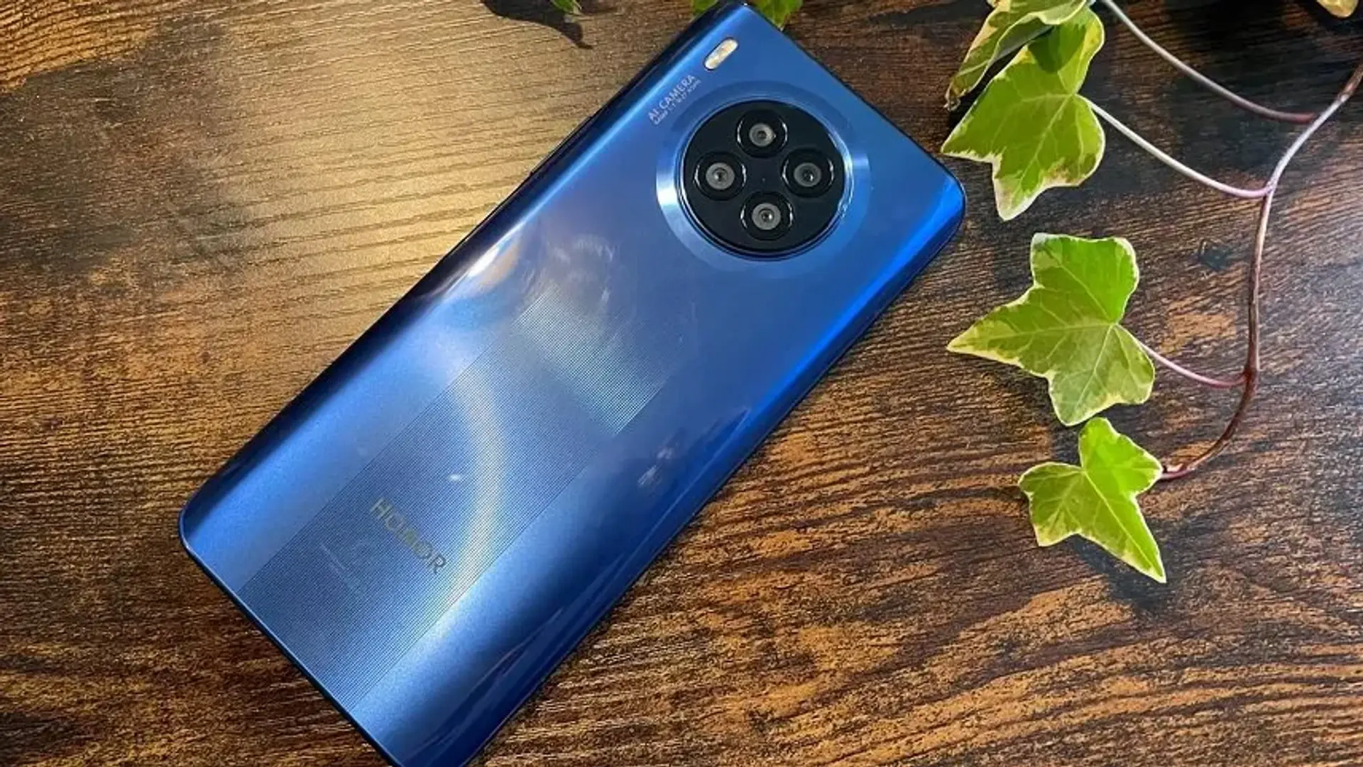 گوشی آنر 50 لایت؛ بررسی مشخصات، طراحی و دوربین گوشی Honor 50 Lite