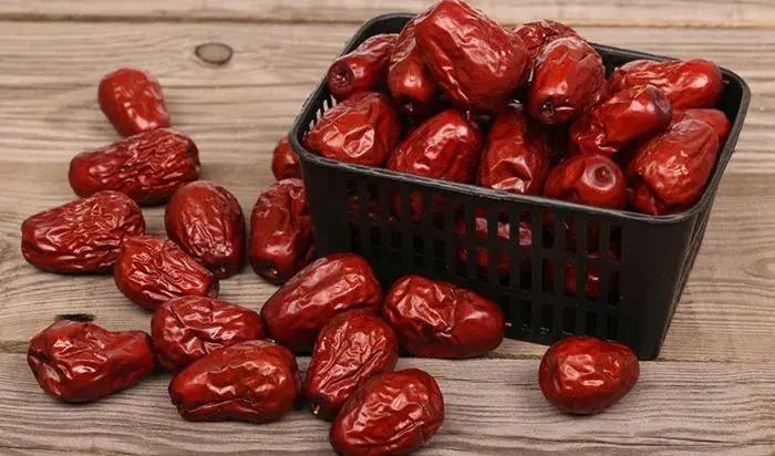 ارزش غذایی، فواید و موارد استفاده عناب